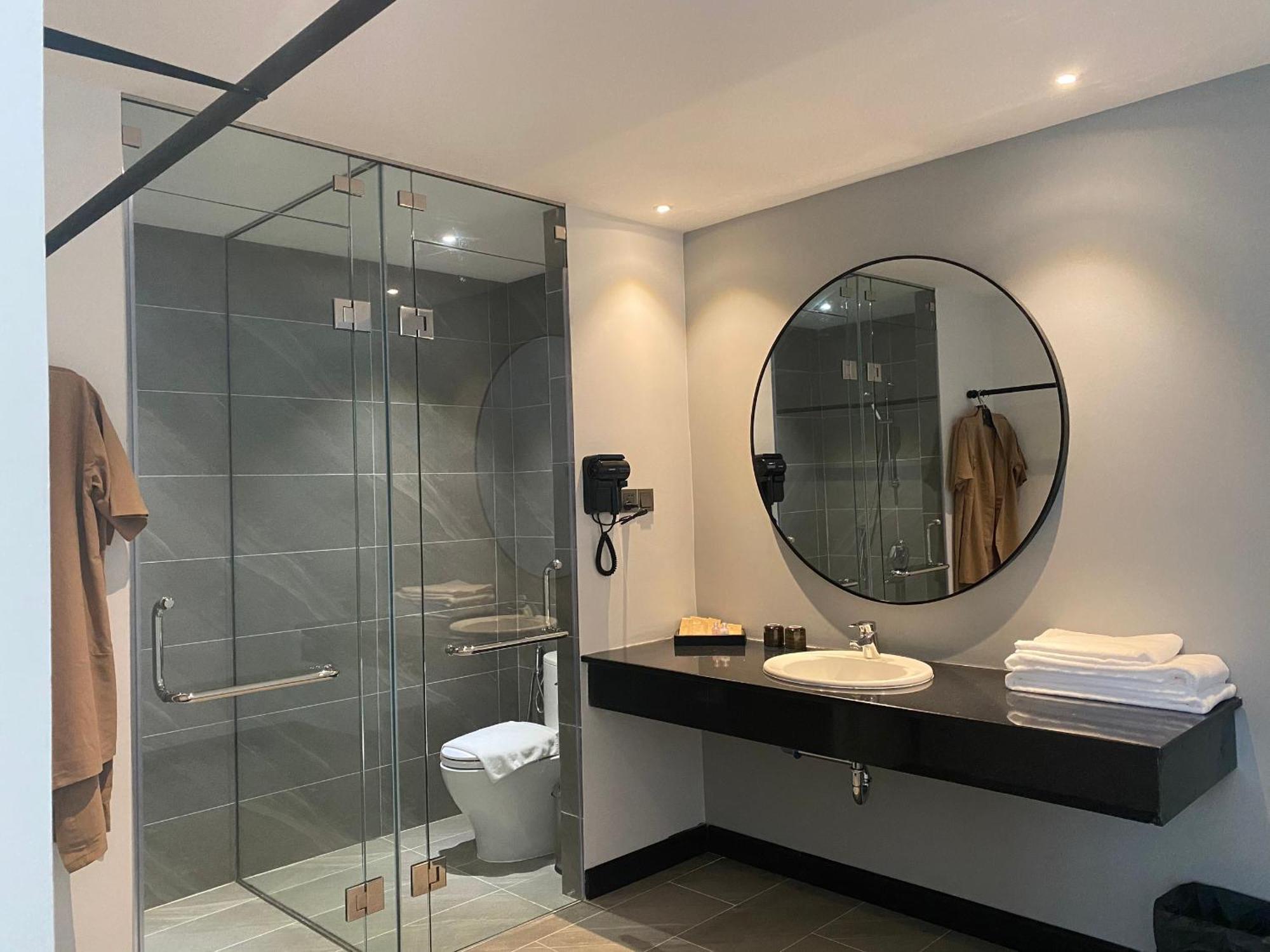 Superior Queen Room,1678636856:JPEG