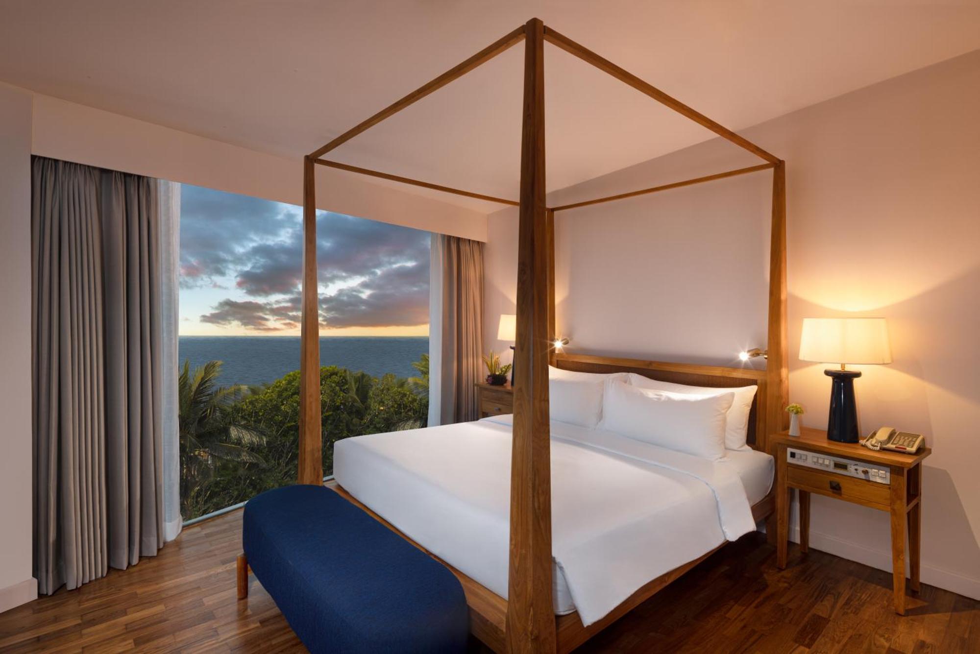 Suite Room Upgrade on Availability Early Check- or Late Check-Out on Availability on F&B & Ayurvedic Treatments,1558414912:JPEG
