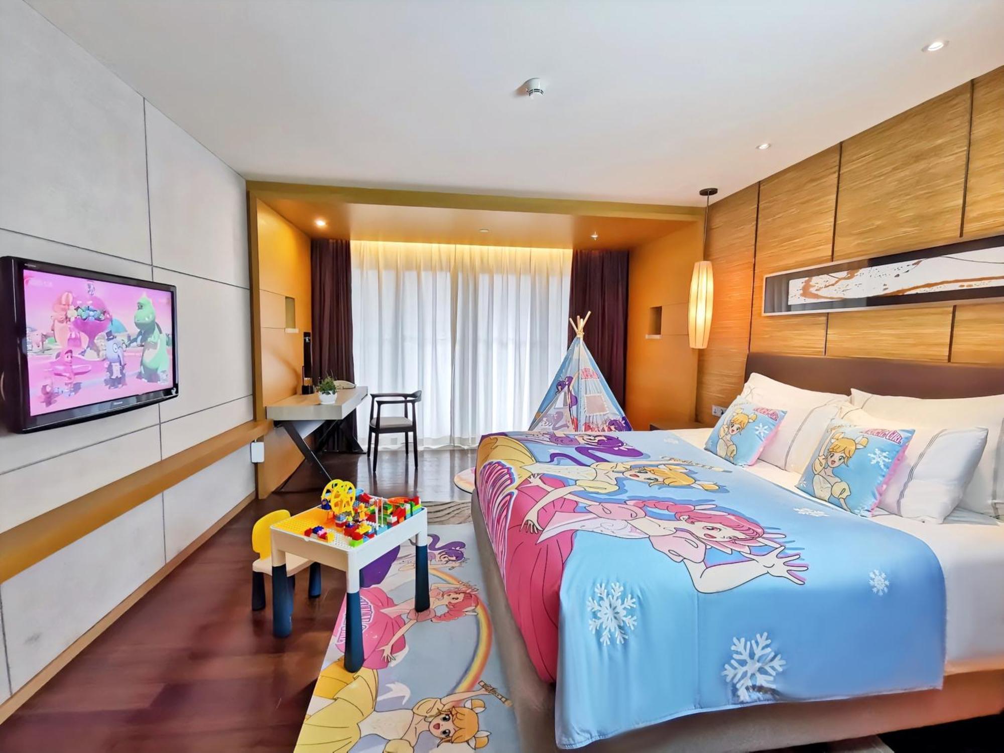 Queen Room