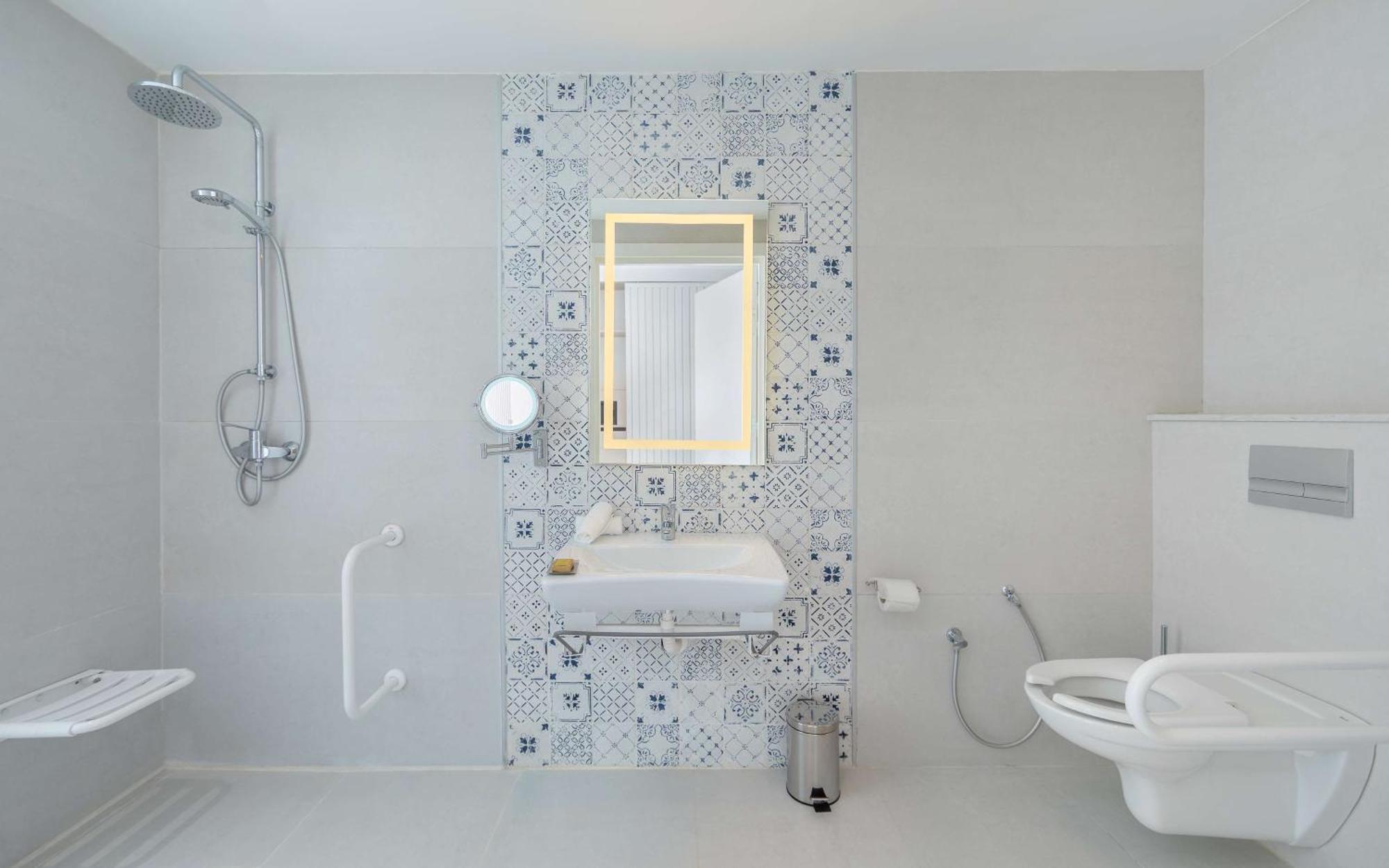 Double Room with Two Double Beds,1577133356:JPEG