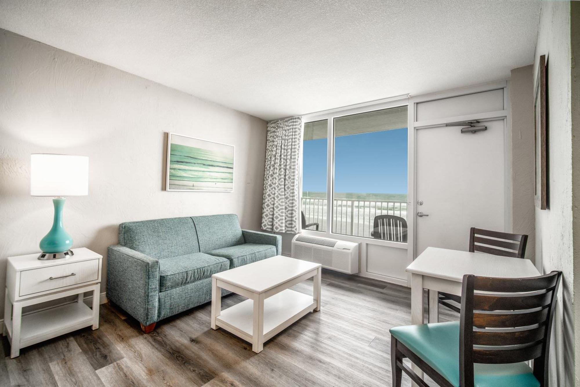 Oceanfront Kitchenette Room One King Bed One Sofabed,1562929471:JPEG