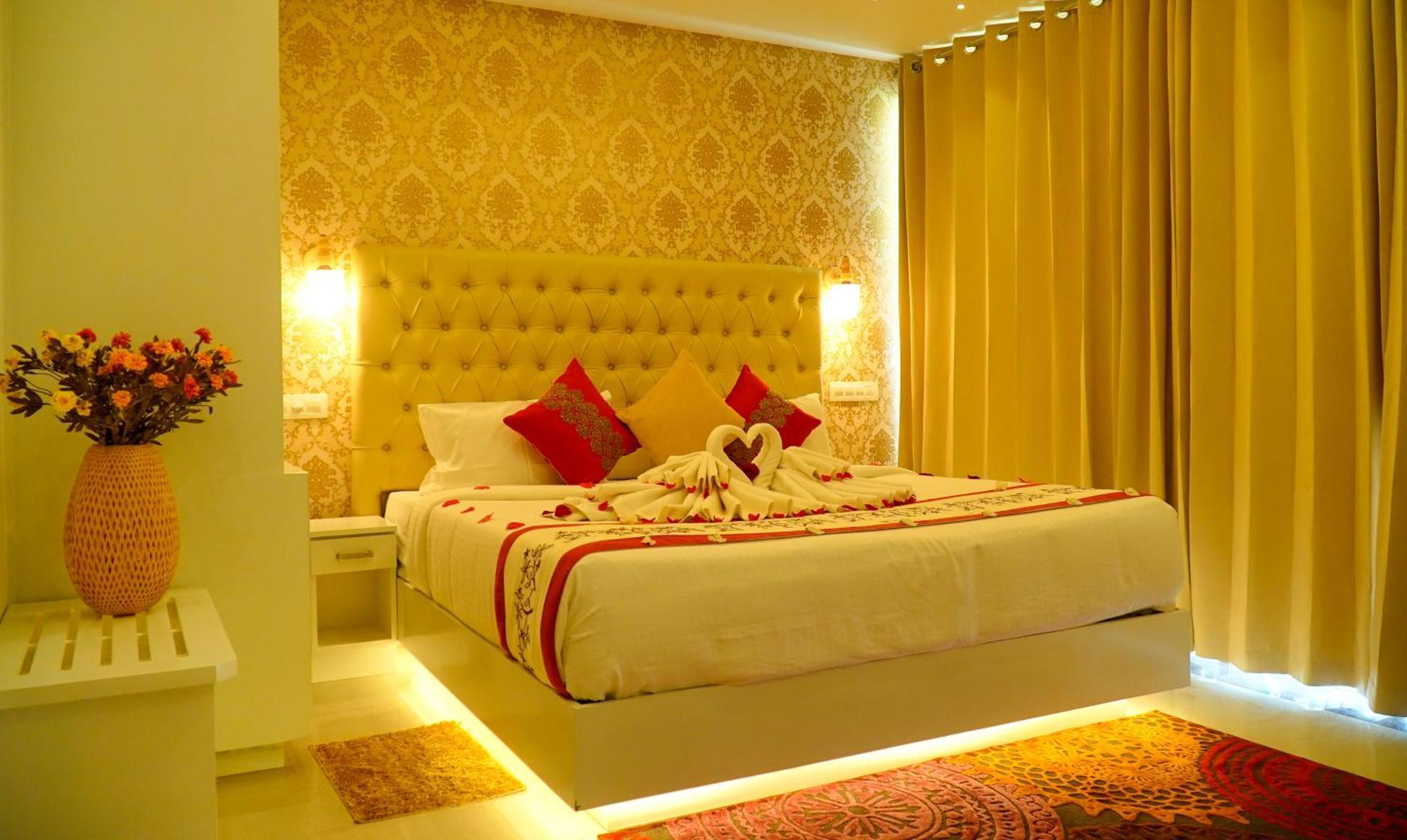 Executive Jacuzzi Suite,1563411277:JPEG