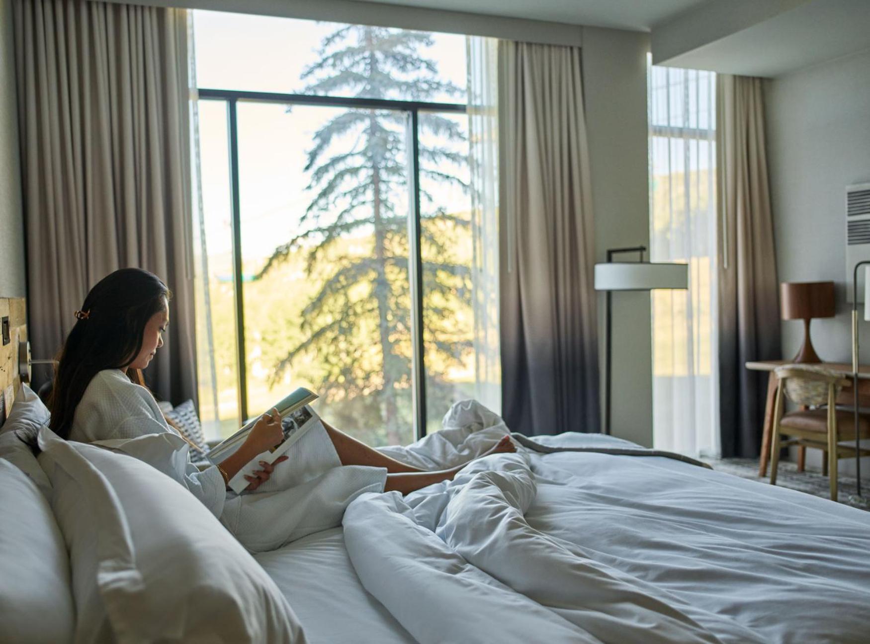 Junior King Suite with Resort View,1643146103:JPEG