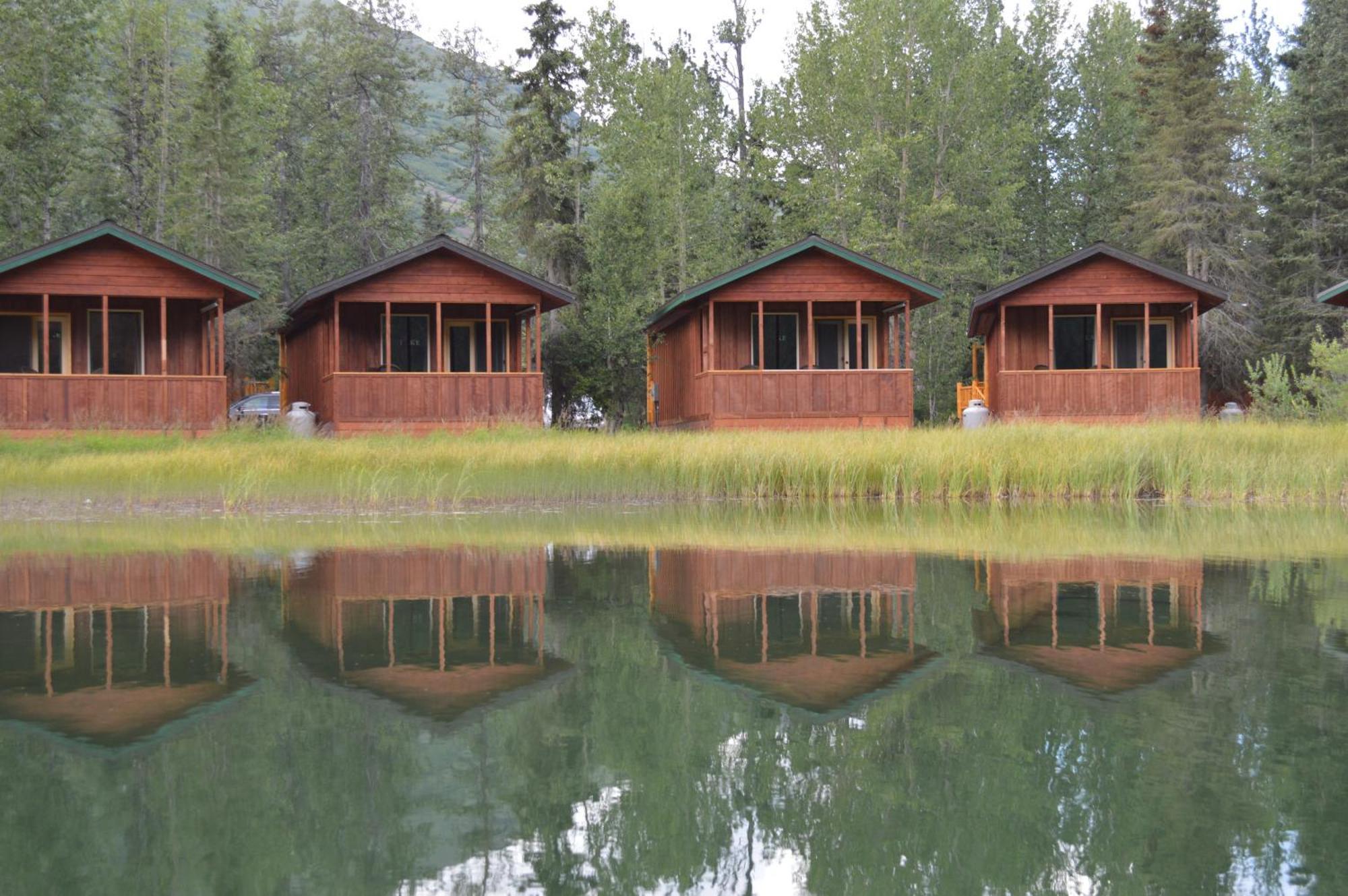 Bungalow - Water Front