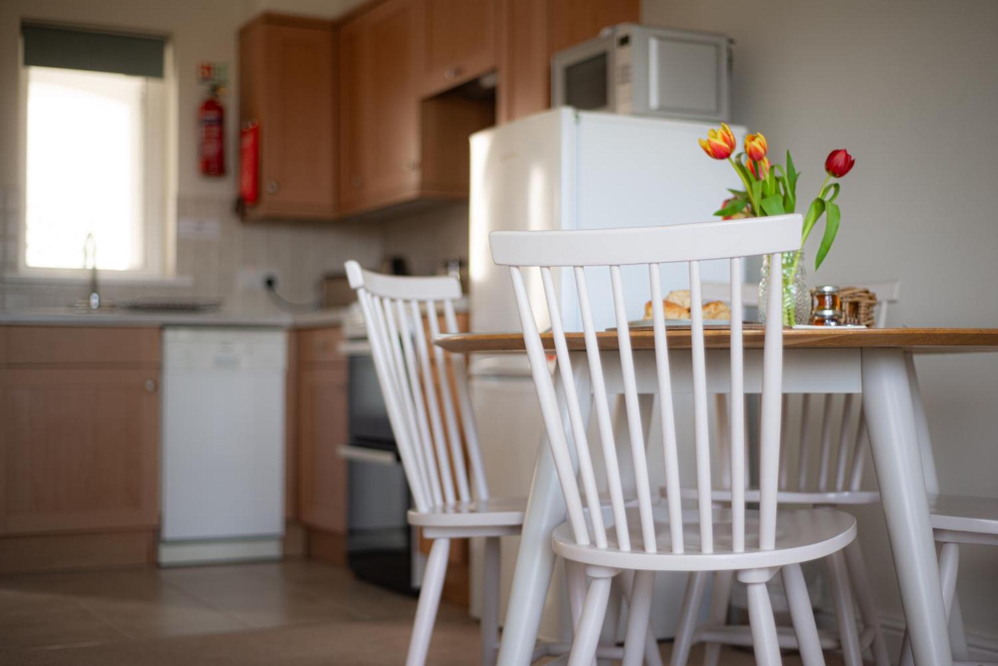 Apartment with Balcony,1580213954:JPEG