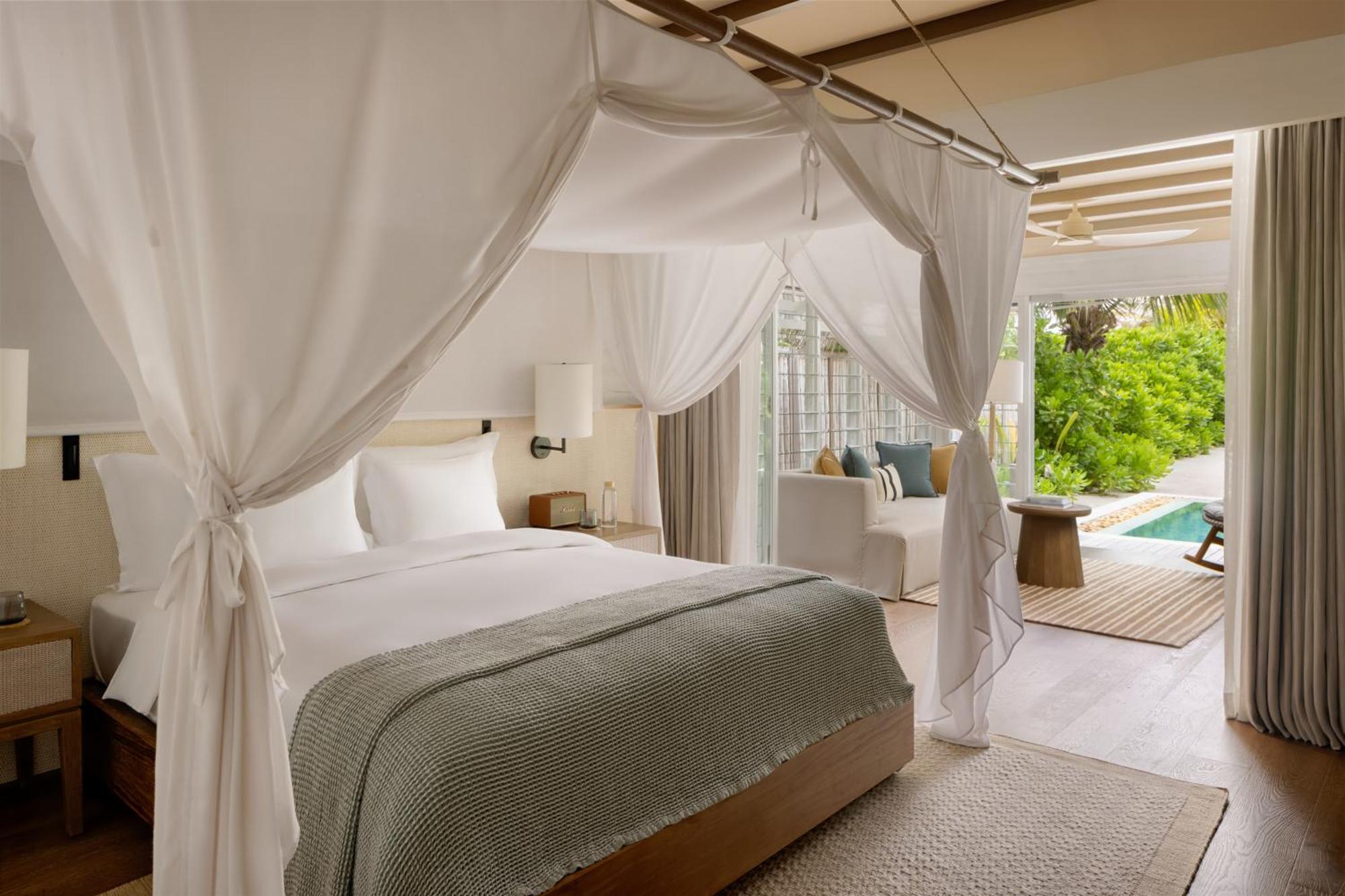 Deluxe Beach Villa with Pool,1581565927:JPEG