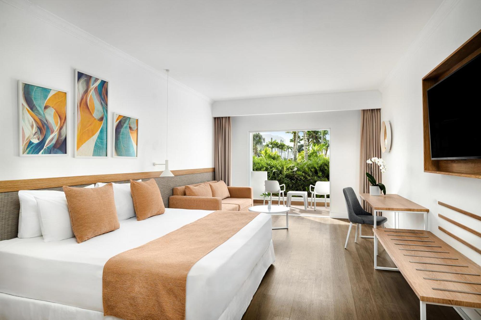 Deluxe Tropical View King,1583350531:JPEG