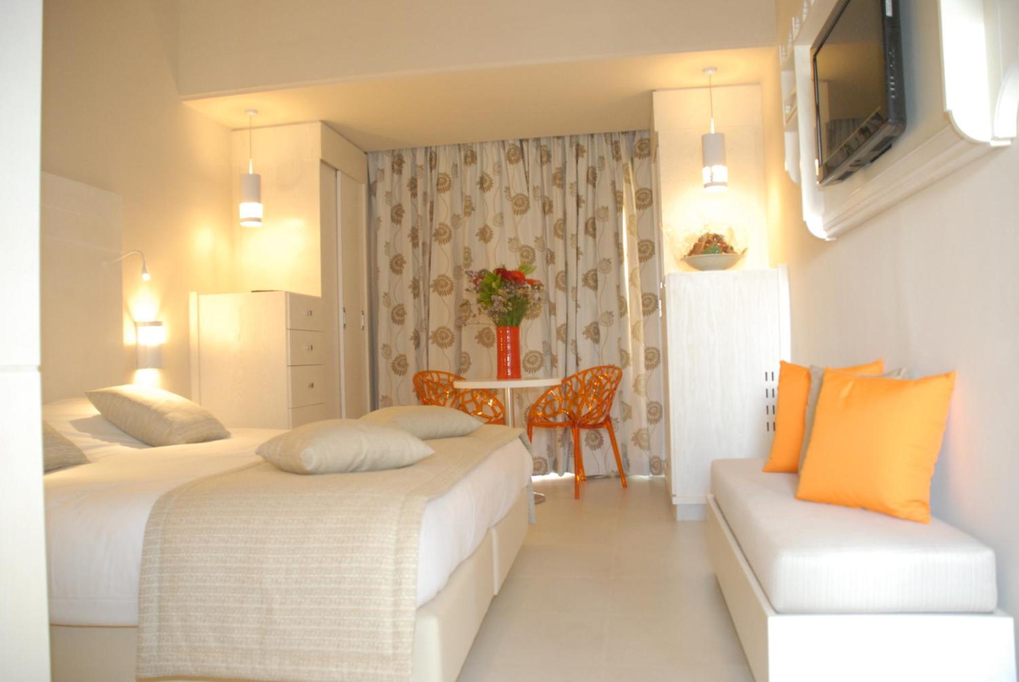 Standard Single Room,64740070:JPEG