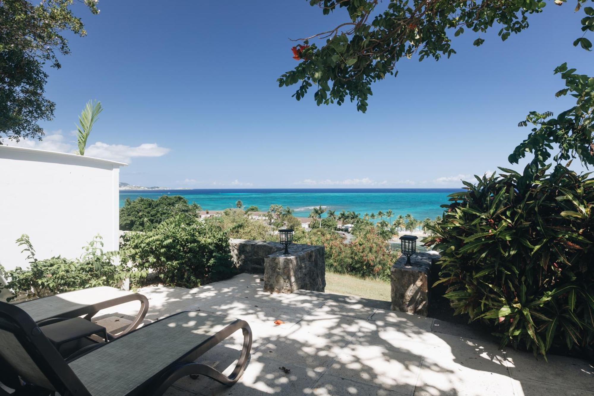 Luxury Ocean View King or Queen Room,1613423391:JPEG