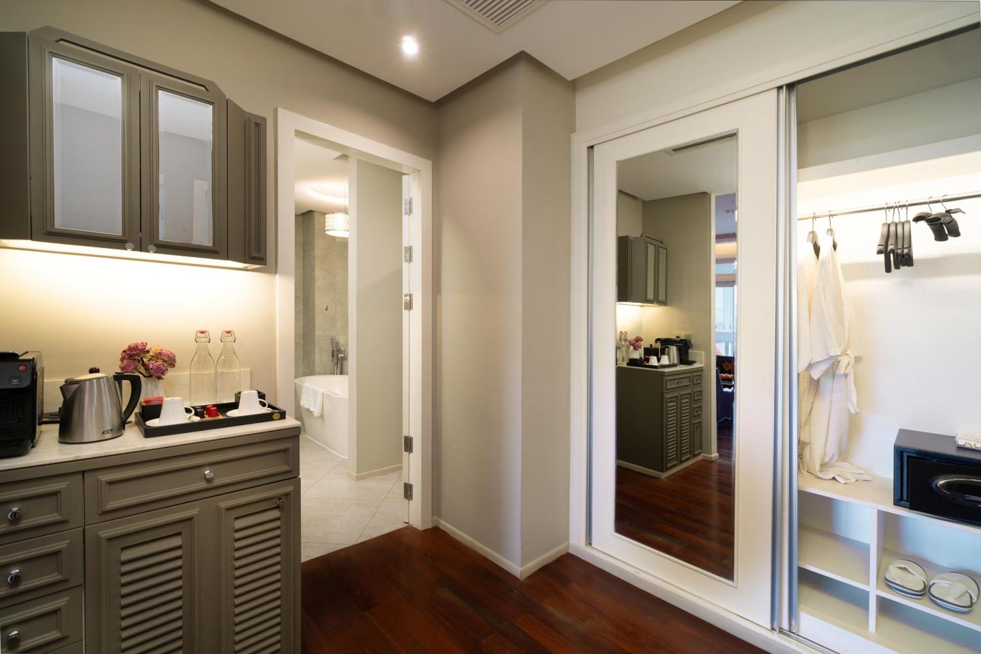 Grand Garden Suite - Free Airport Pick Up + 30mins Massage,1586167548:JPEG