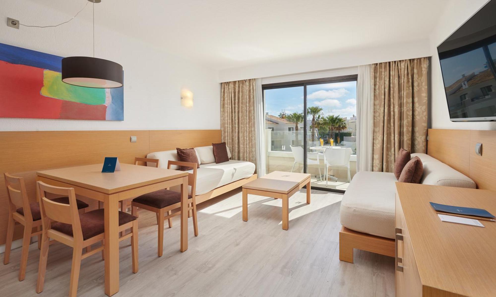 Garden Apartment,1586829008:JPEG