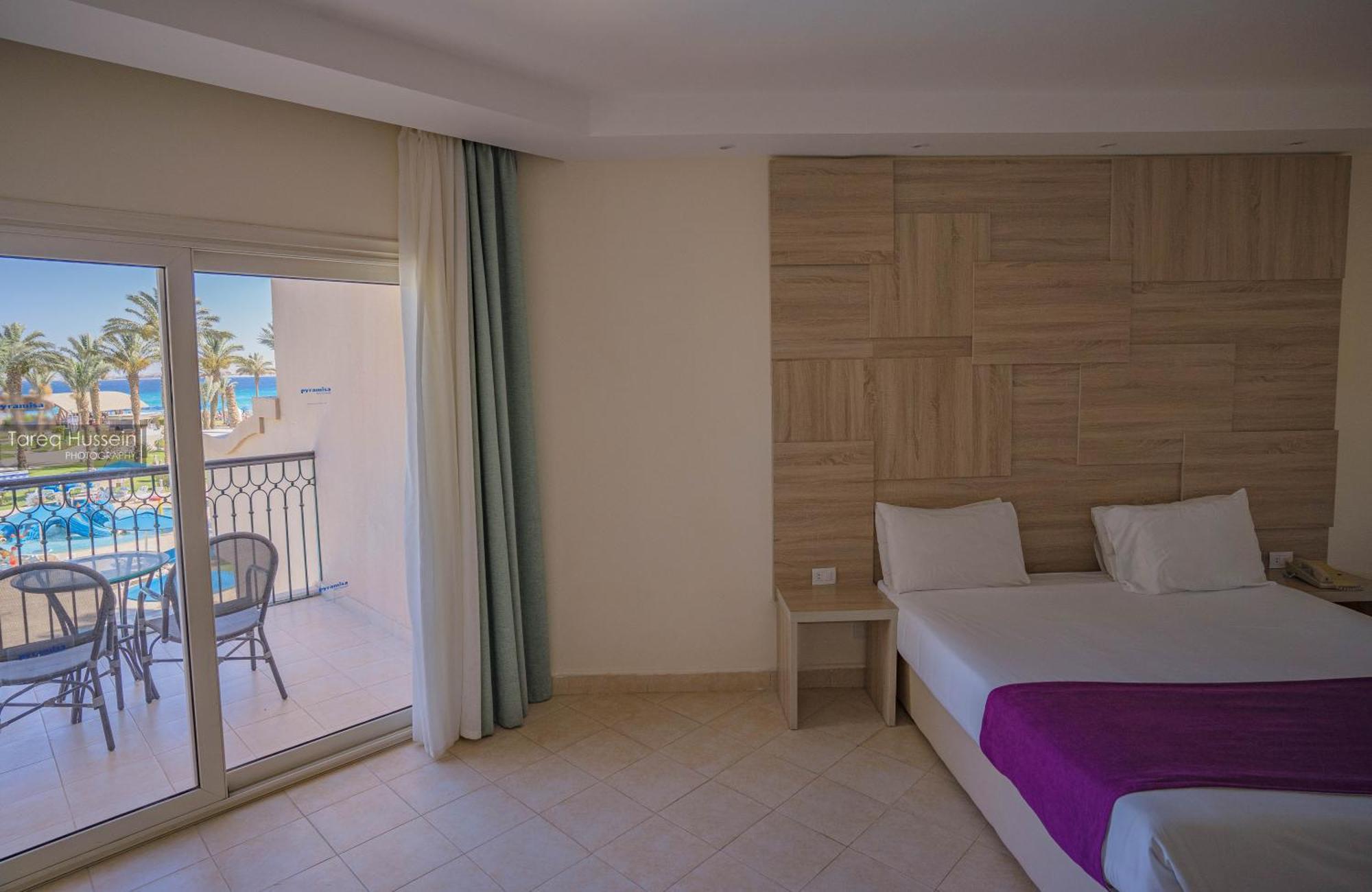 Superior Pool or Side Sea View,1586863563:JPEG