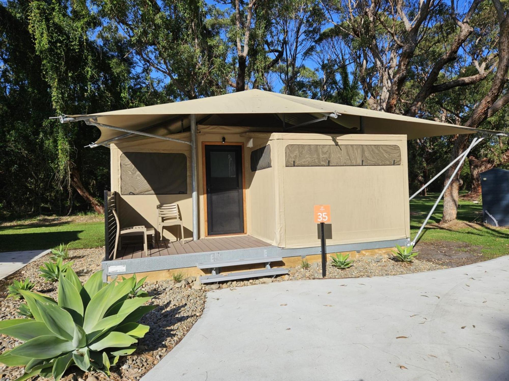 Deluxe Safari Tent - Sleeps 4