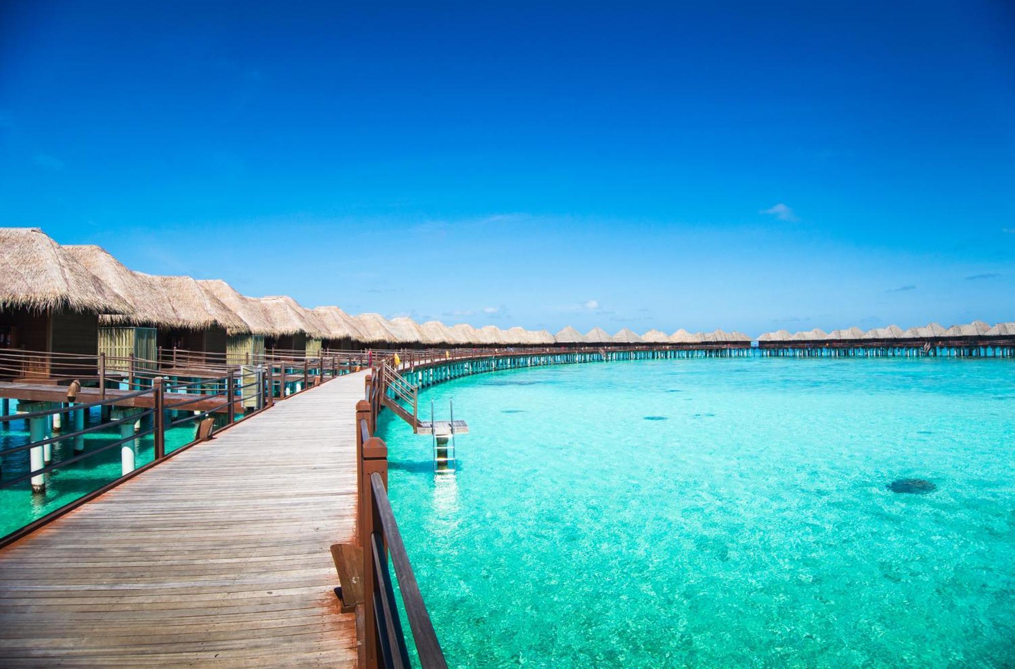 Reef Villa seaplane 2 pax min All Inclusive Meal Plan only