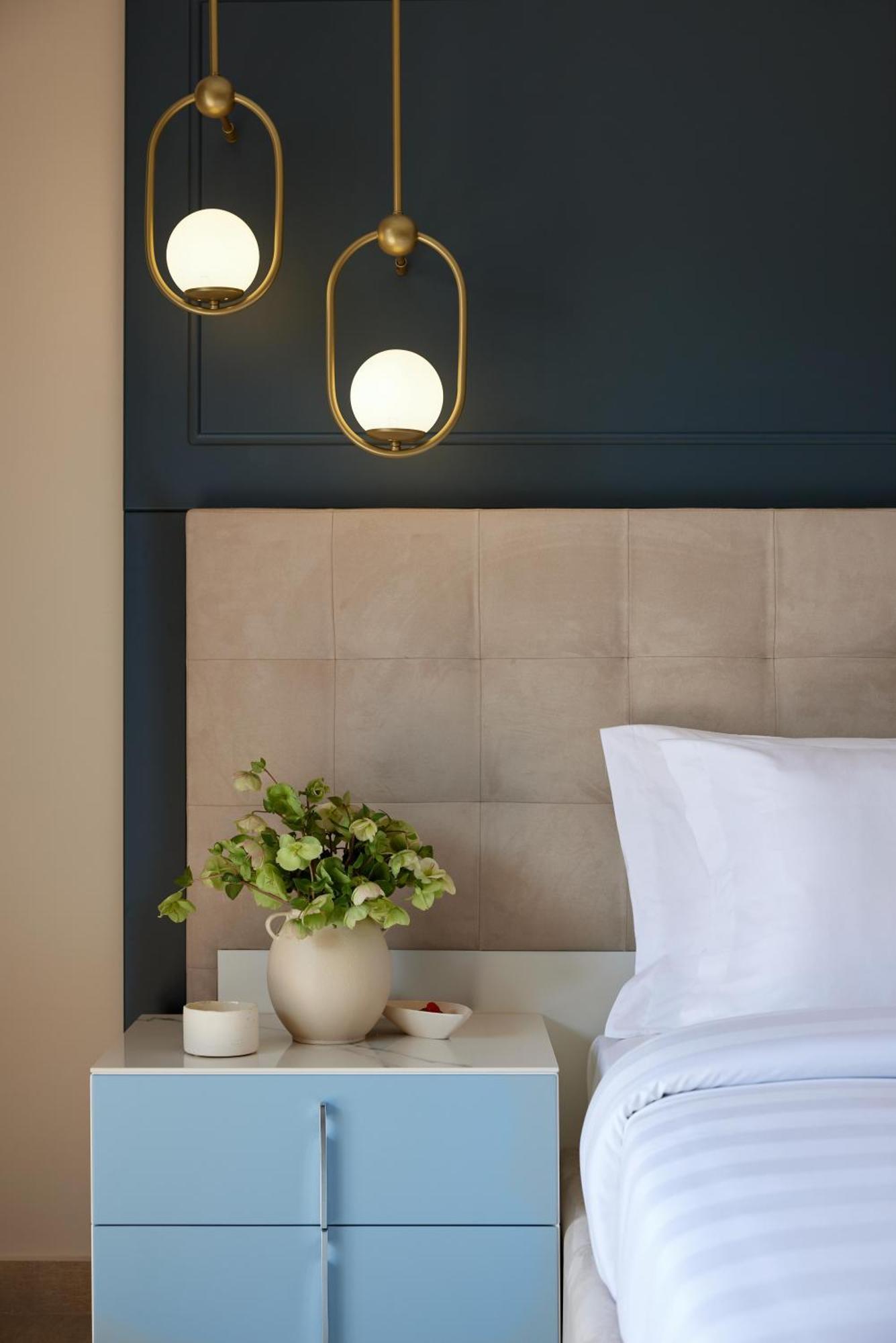 Elegant Double Side Sea View,1591499211:JPEG