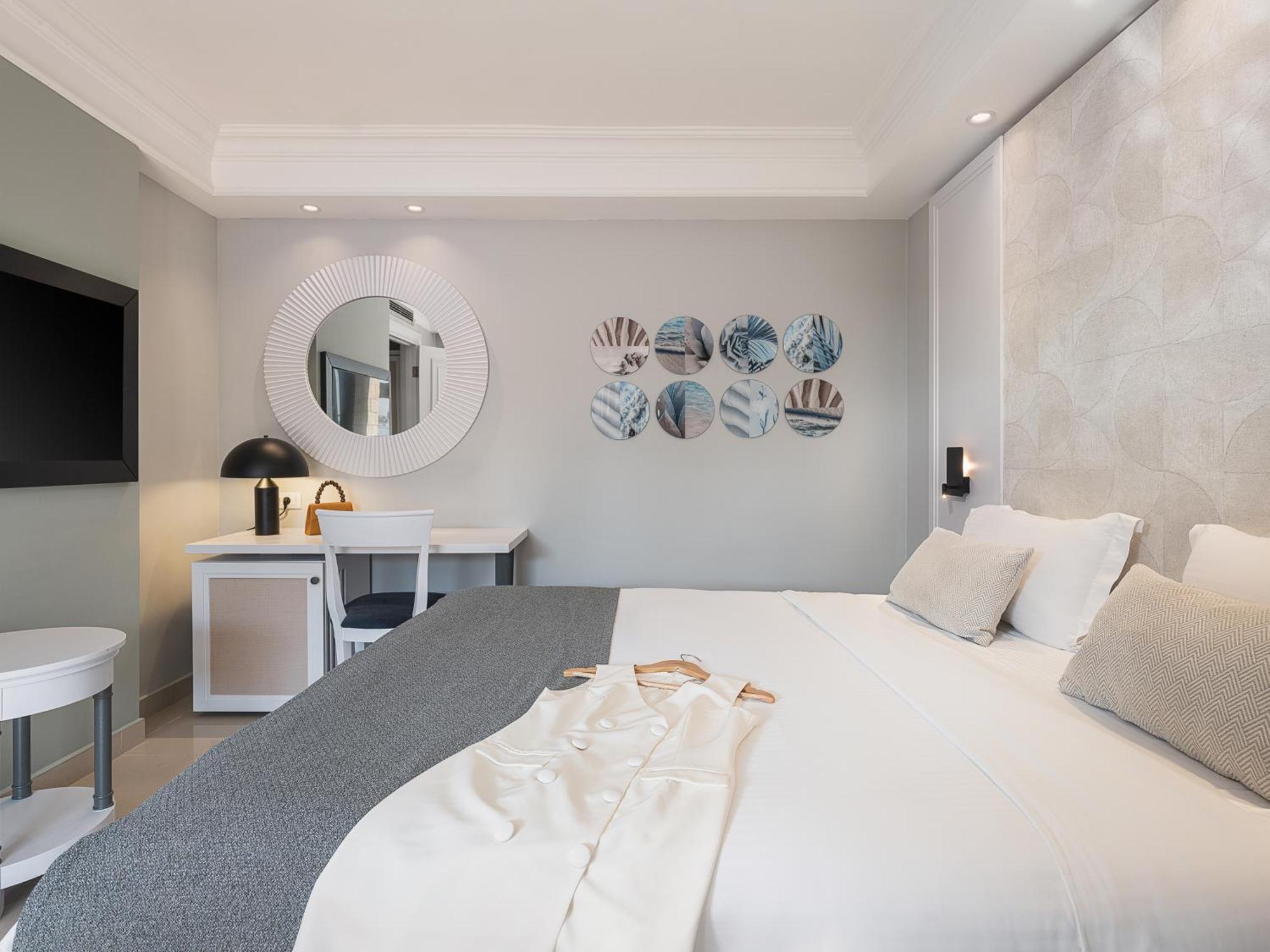 Family Suite with Garden View