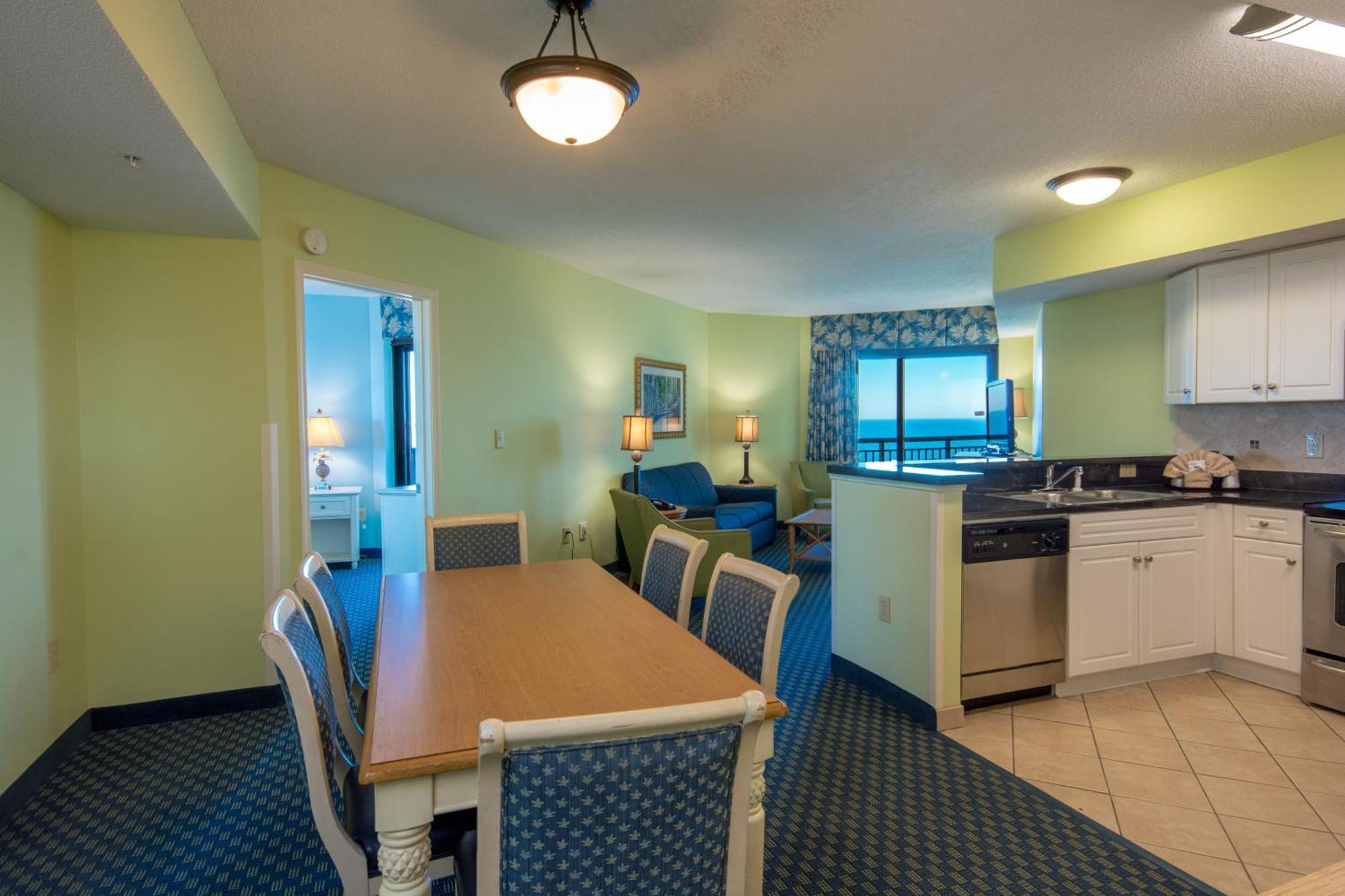 Apartamento en condominio de 3 dormitorios con vistas al mar