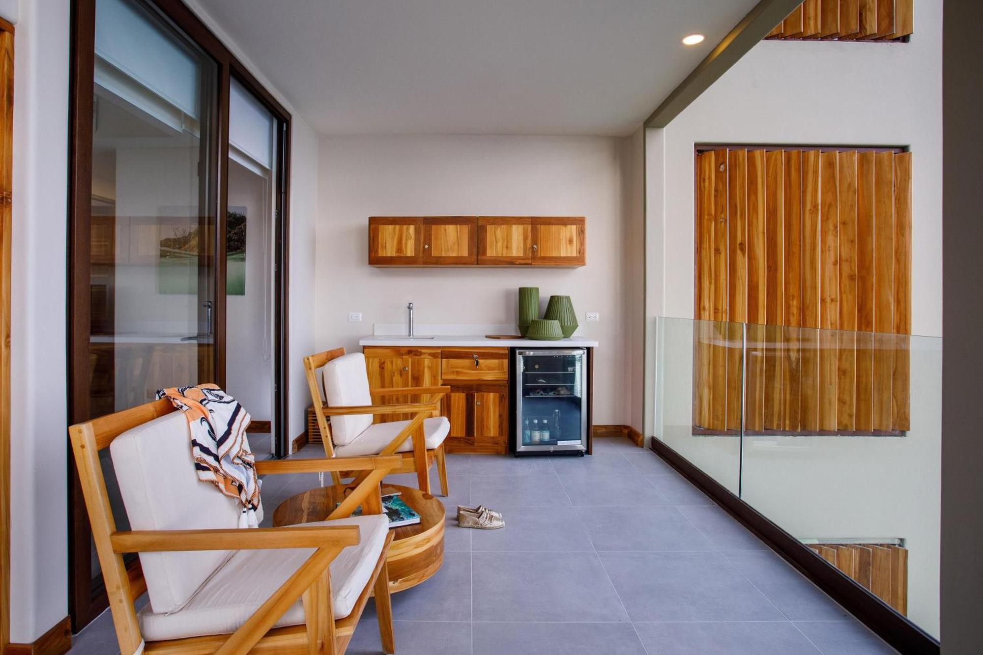 Ocean View Superior,1597590837:JPEG