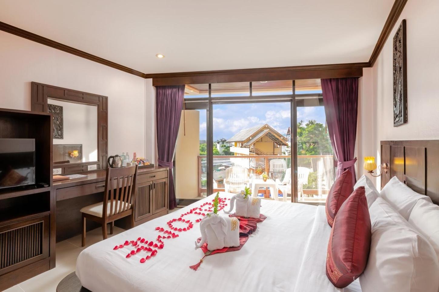 Deluxe Room with Balcony,1664647342:JPEG