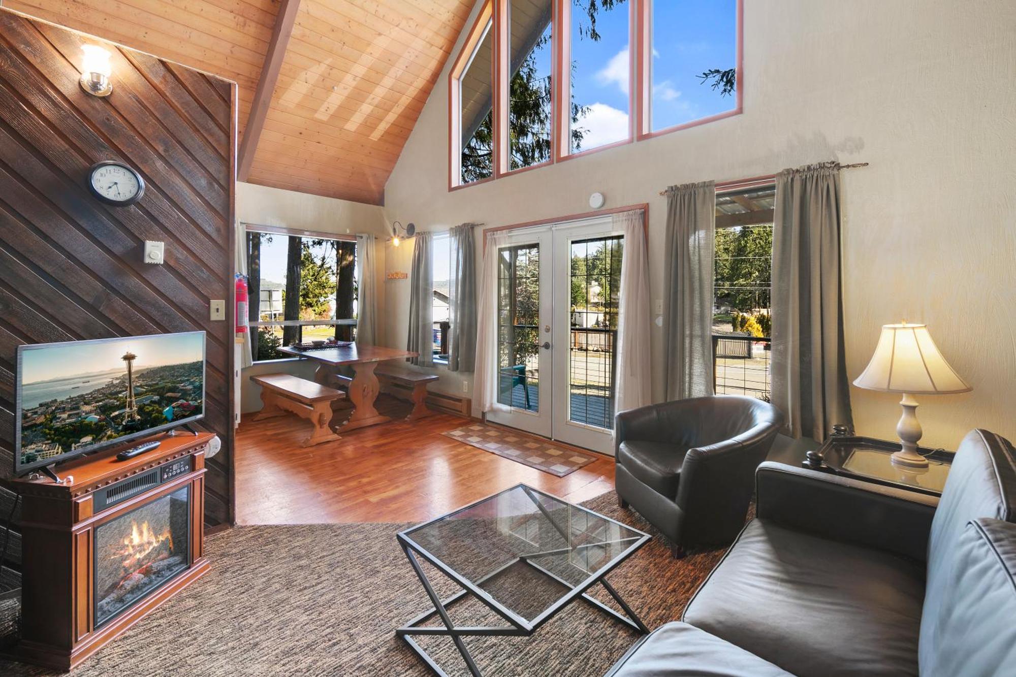 Two-Bedroom Chalet,1602933635:JPEG