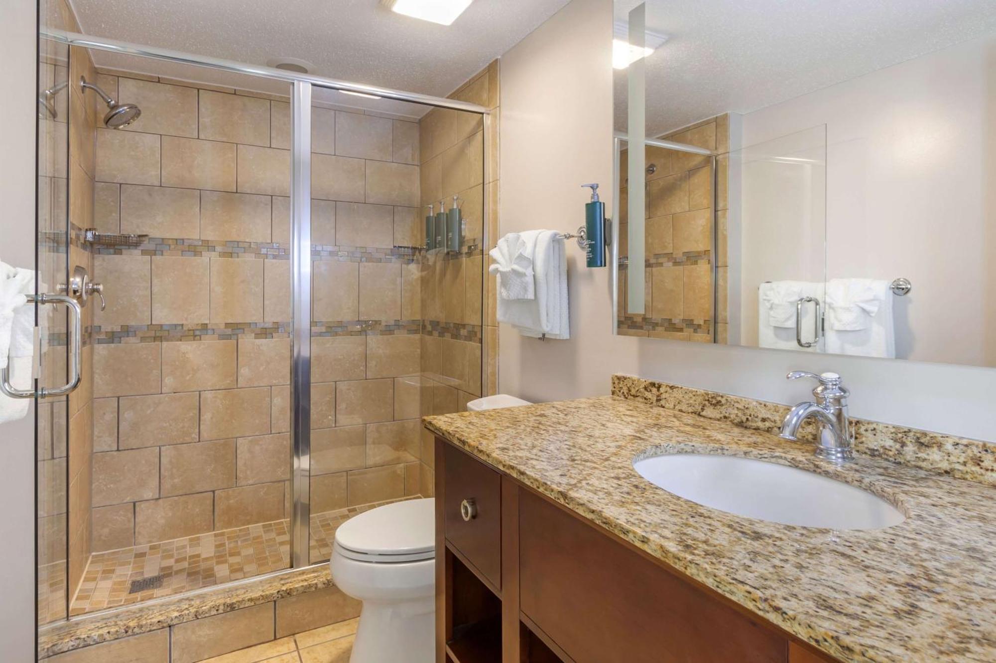 Two-Bedroom Suite with Ocean Front,1603050973:JPEG