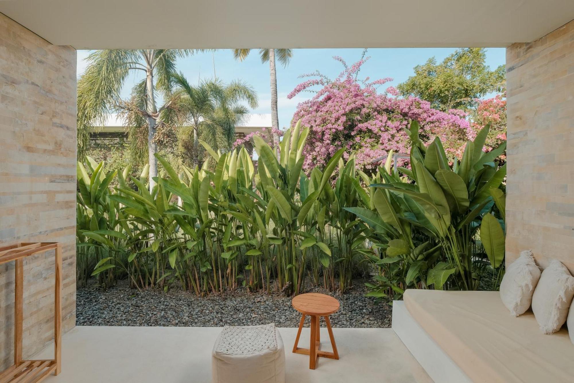 Deluxe Double Room with Garden View,1608314023:JPEG