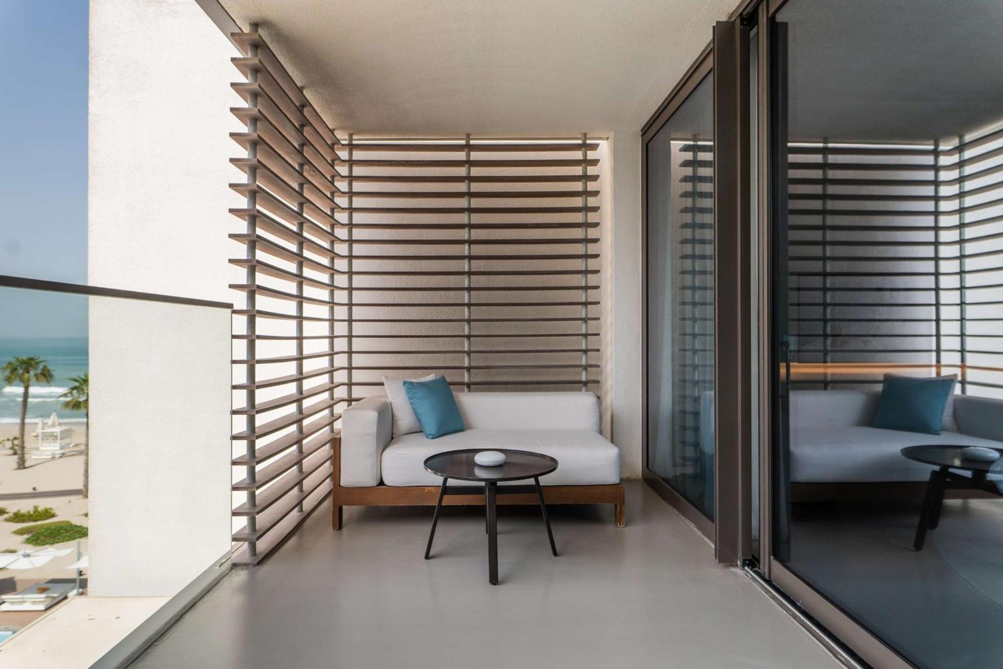 Covet Sea View King Room