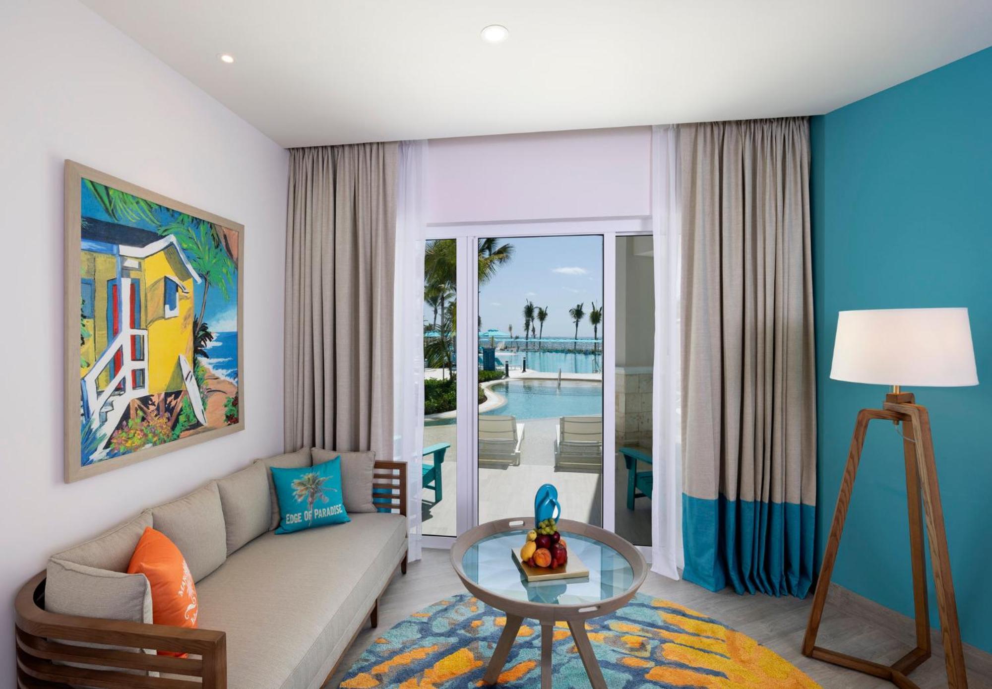 King Paradise Swim-up Suite