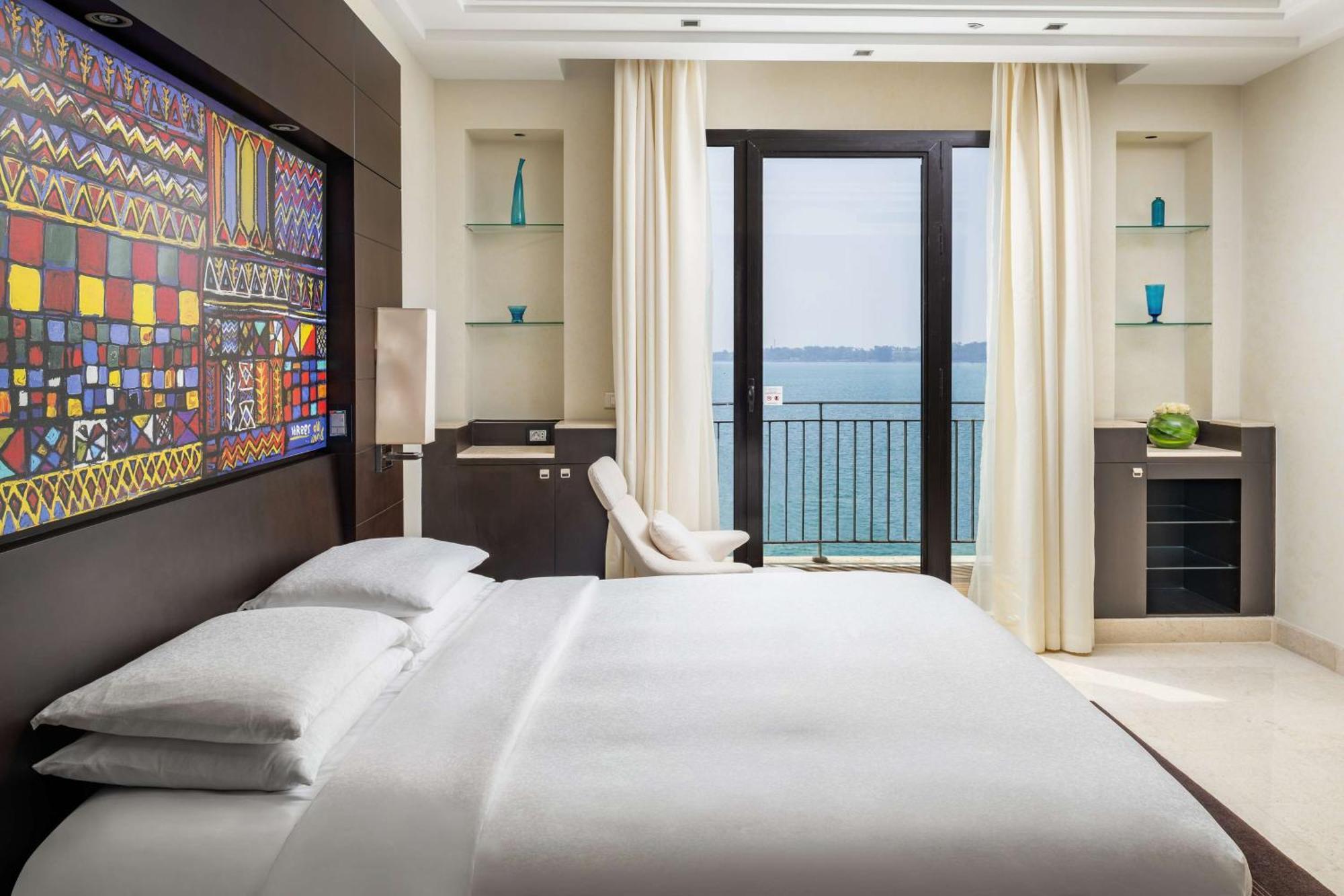 Prince Suite,1611067069:JPEG