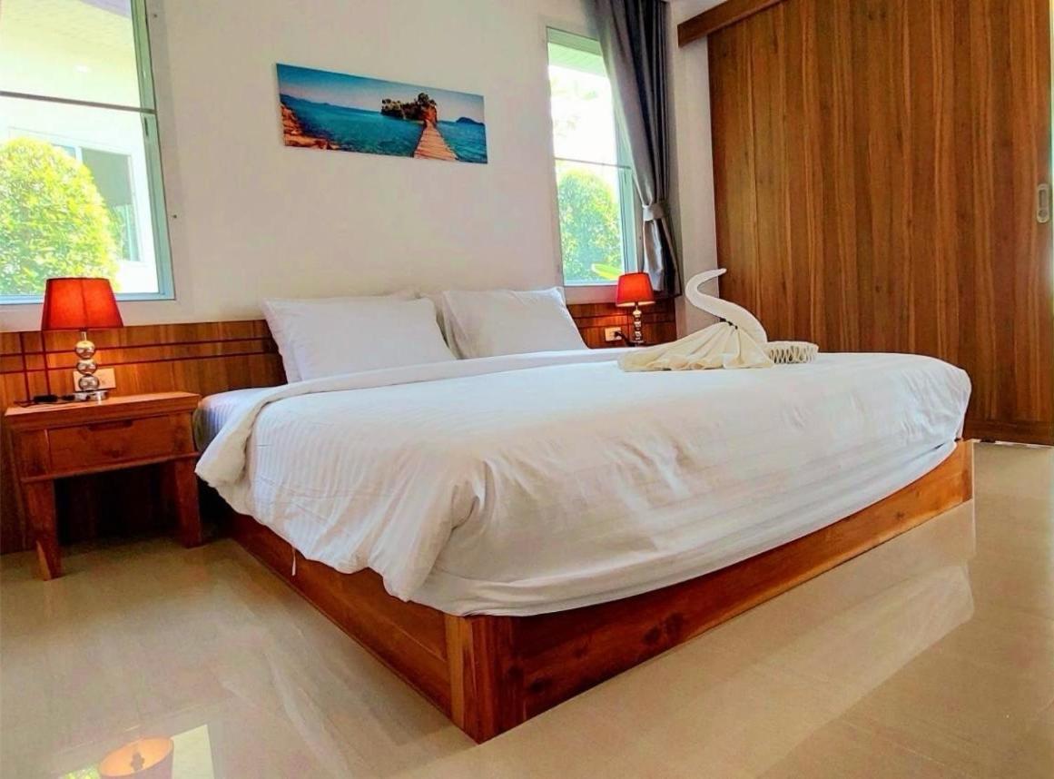 Deluxe Double Room with Balcony and Sea View,1611102276:JPEG