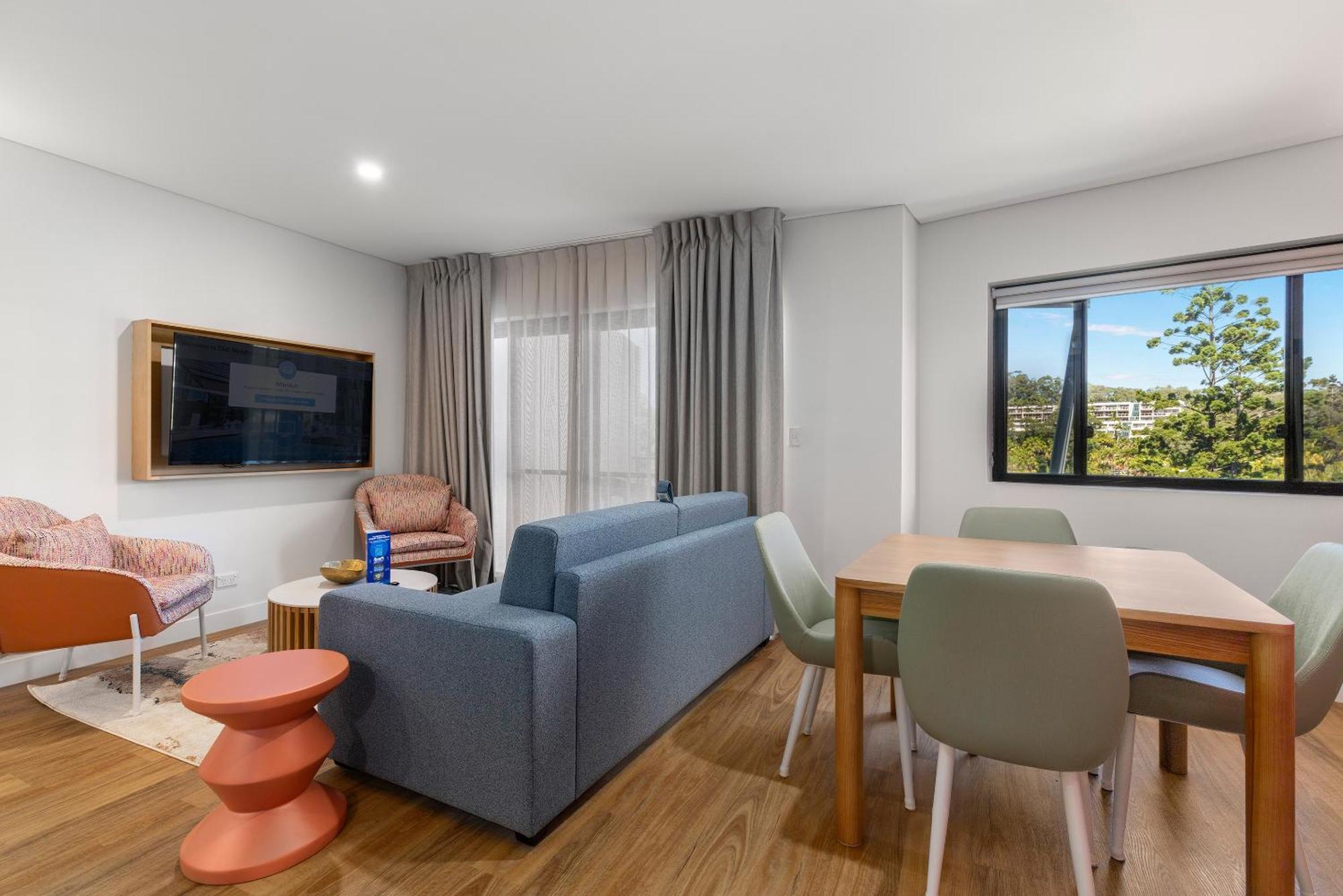 Deluxe One-Bedroom Apartment,1613431626:JPEG