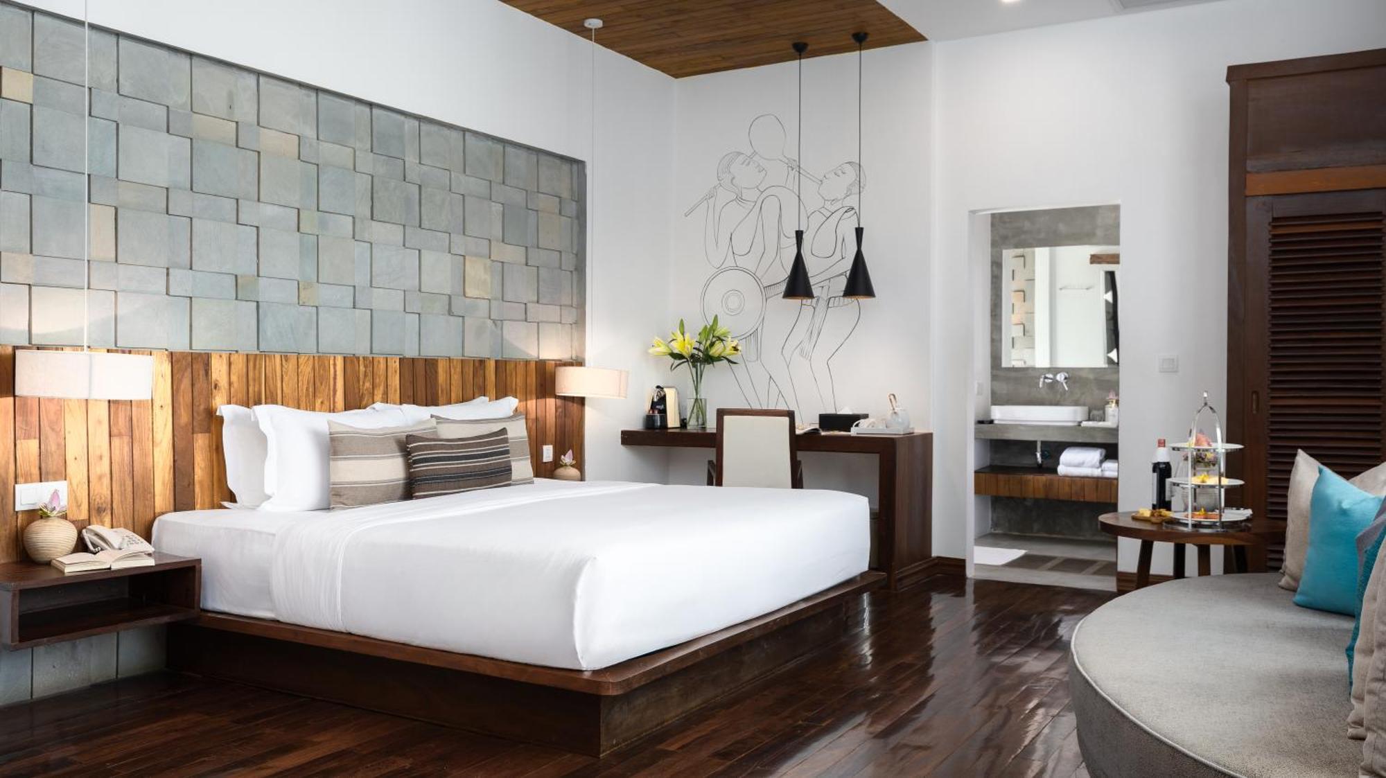 Mini Suite Daily 60mn Massage Laundry Airport Pick-Up Mini-Bar,1556207560:JPEG