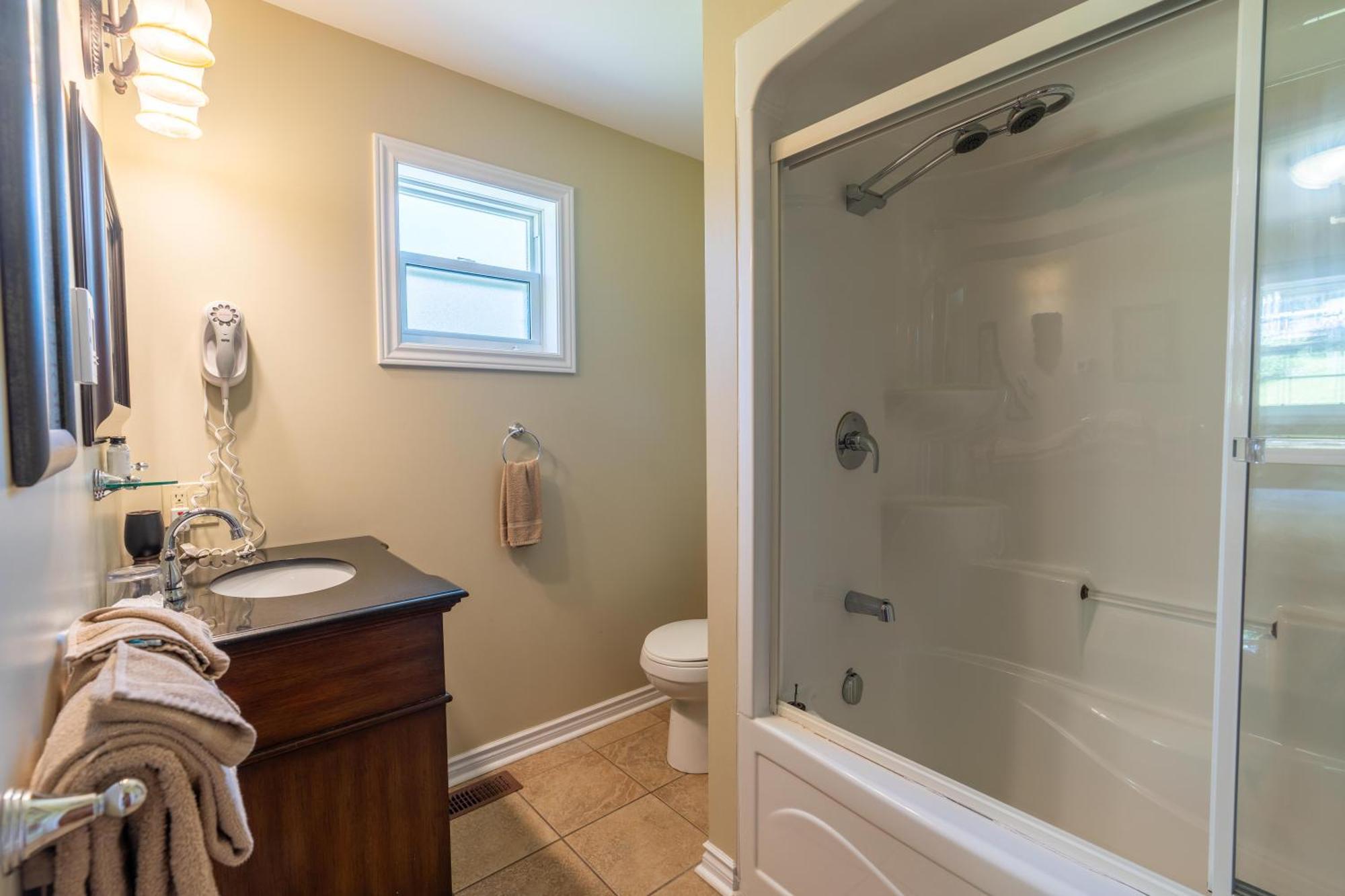 Luxury Cottage - Meadowvale,1615406425:JPEG