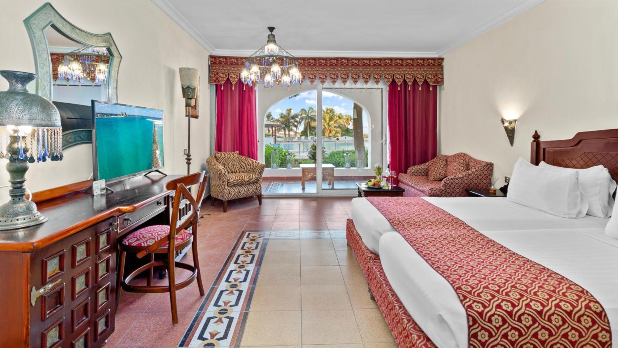 Habitación Deluxe Harem con vistas a la piscina y al jardín - 1 cama grande o 2 individuales