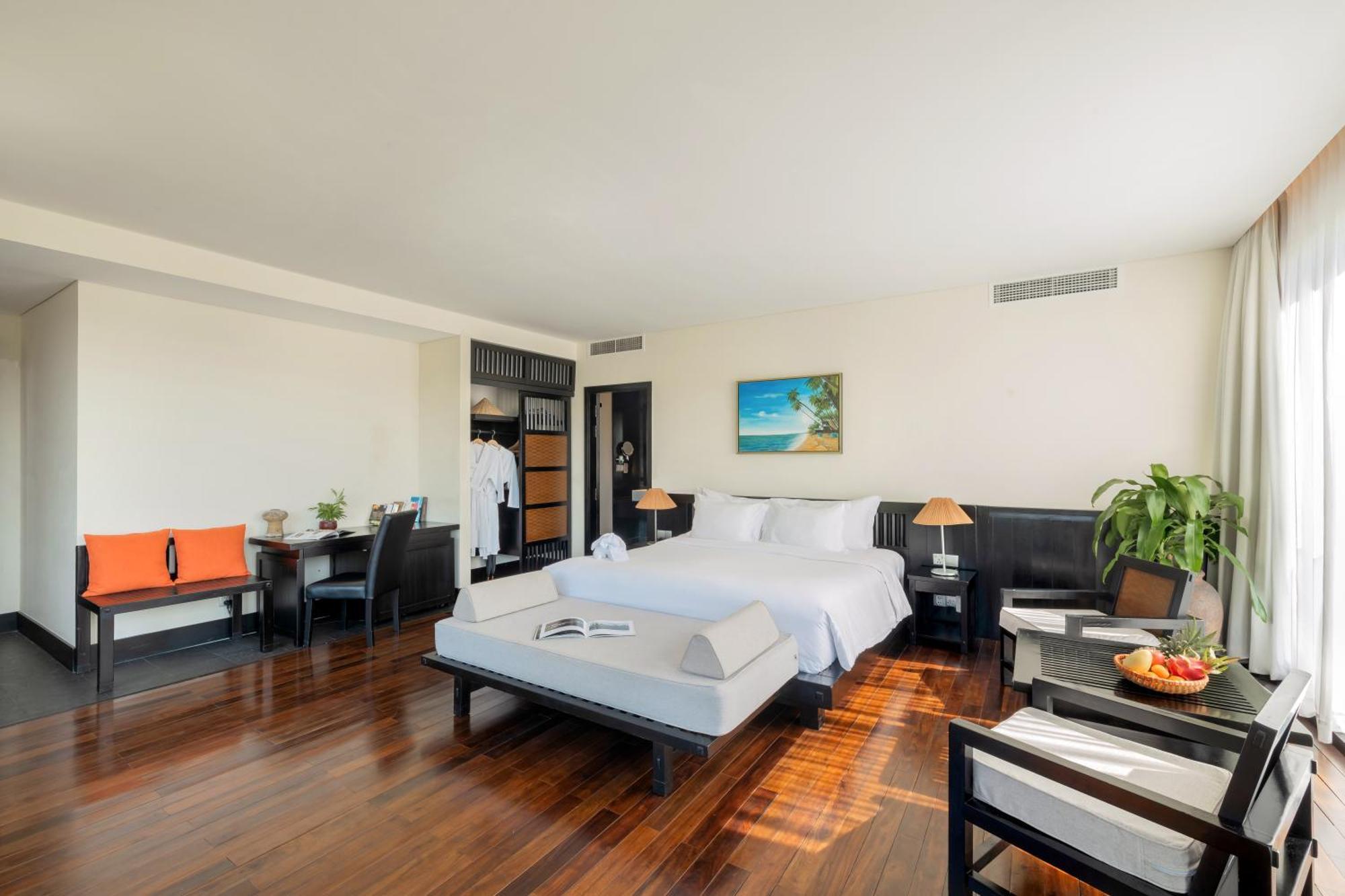 Premier Double or Twin Room,1615653835:JPEG