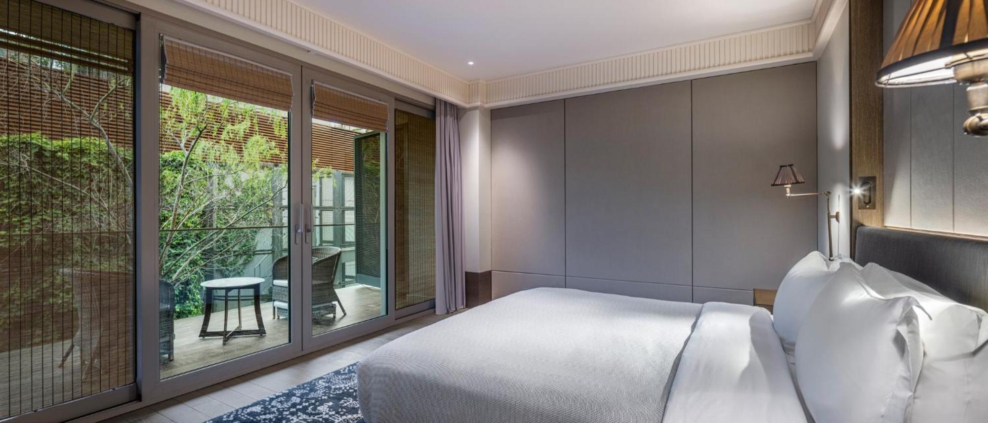 Suite with Garden View,1615942087:JPEG