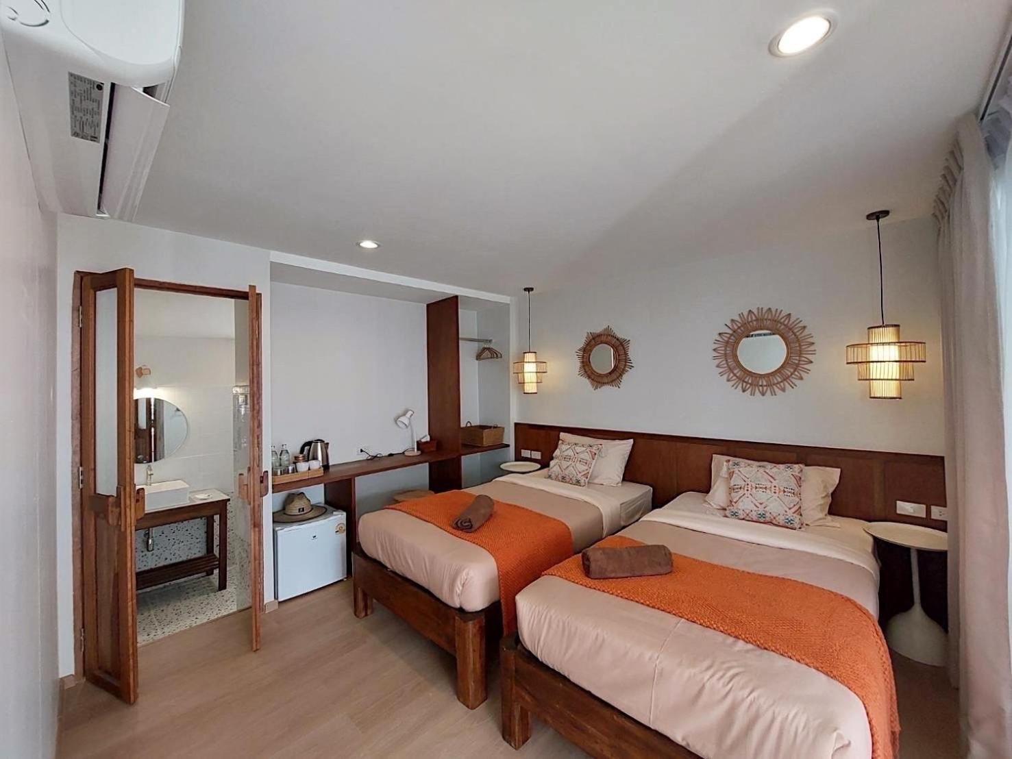 Bungalow with Garden View,1625104845:JPEG