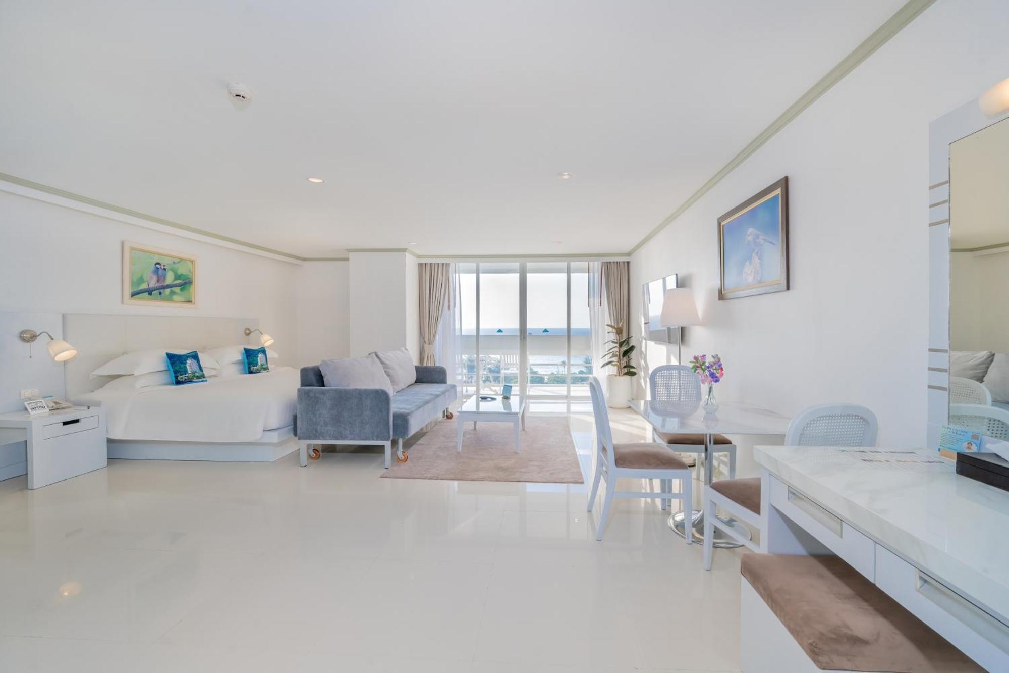 Super Deluxe Sea View
