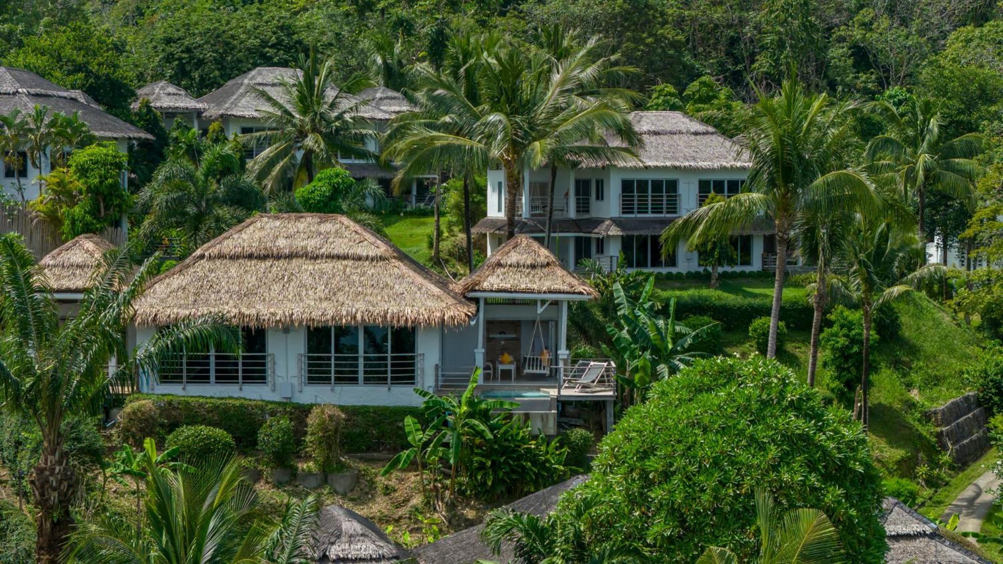 Sea View Plunge Pool Deluxe Studio with Free Kayak 30 minutes for 2 persons per stay