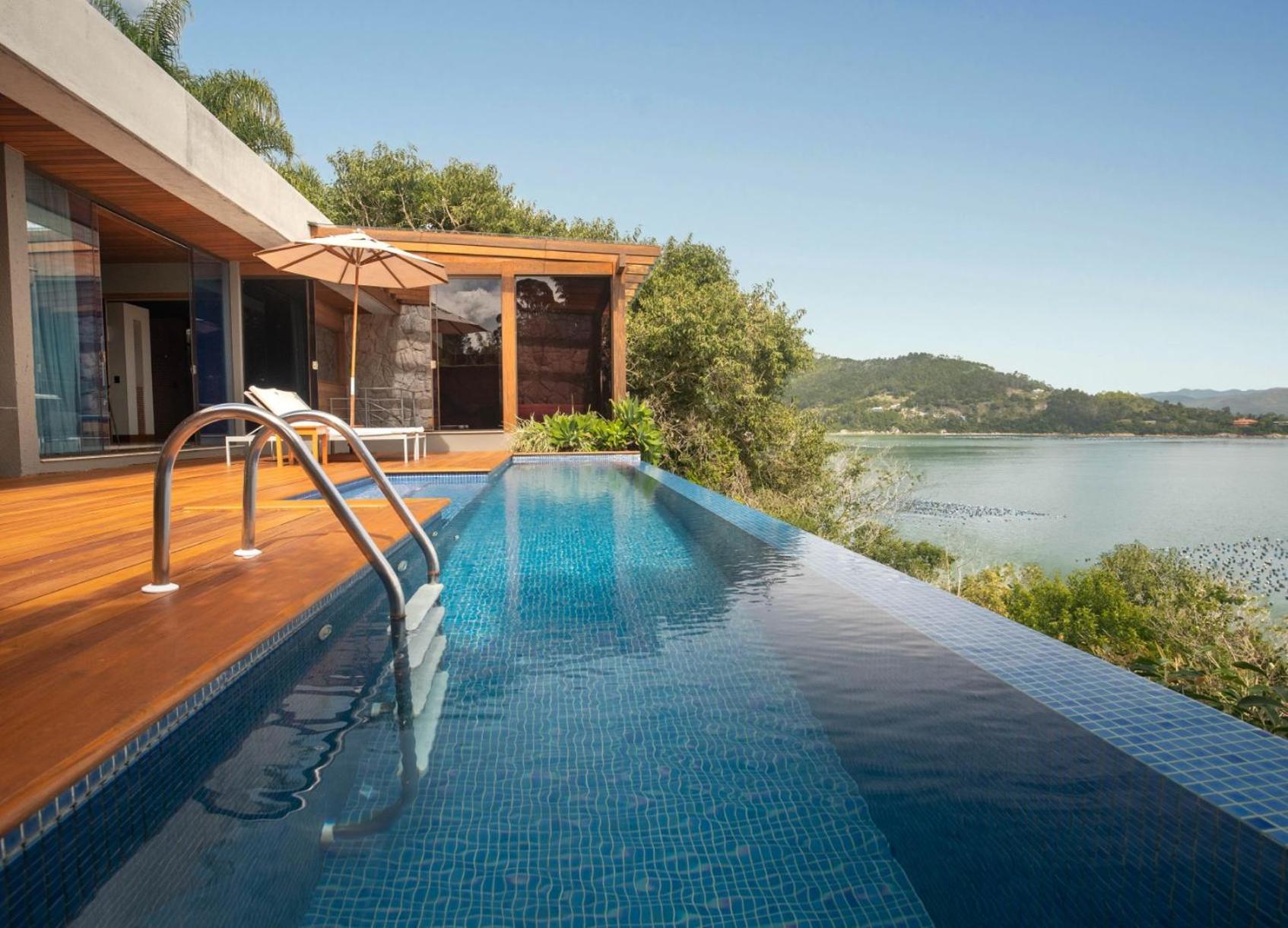 Emerald Bungalow
