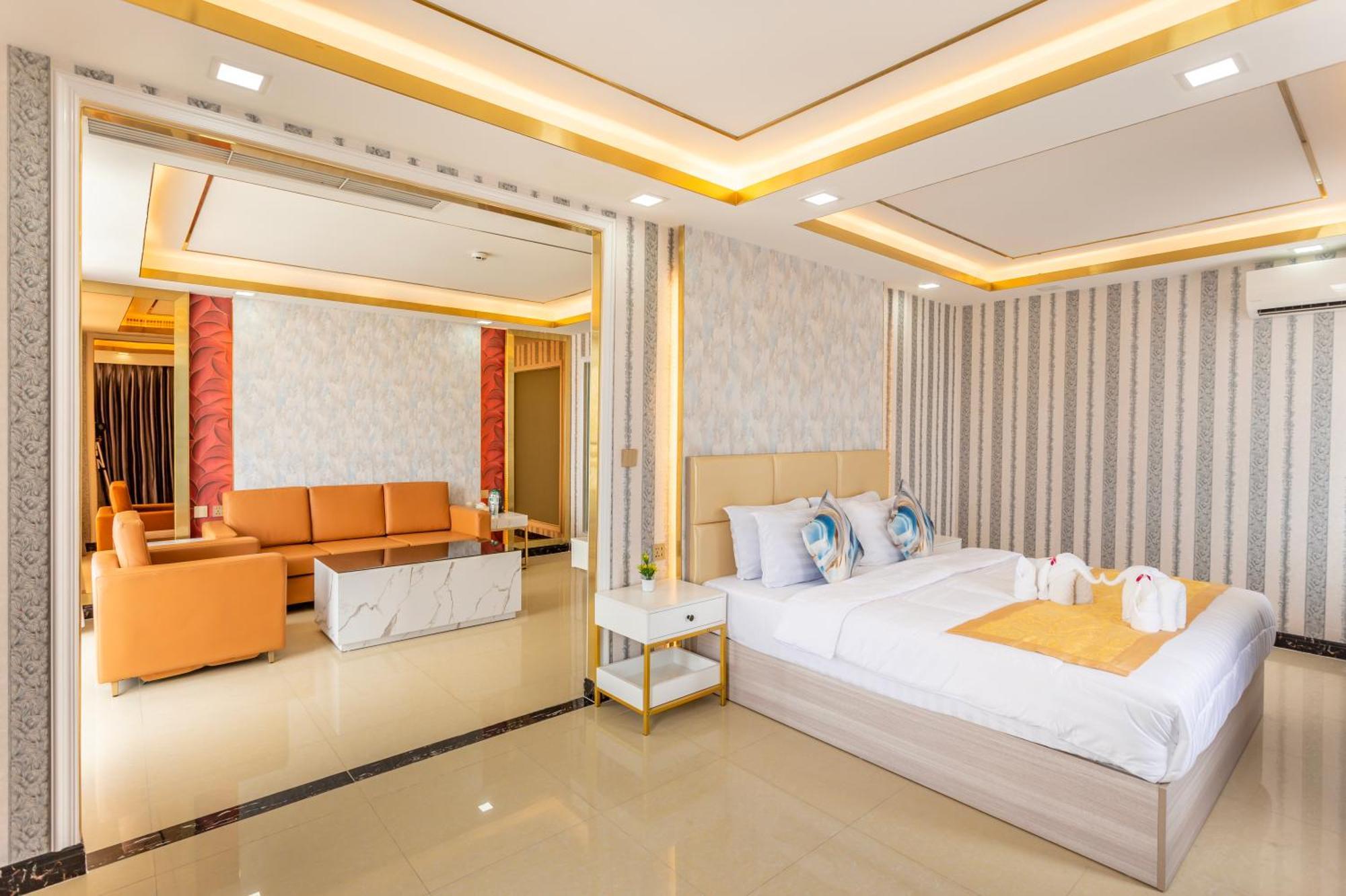 Suite with Pool View,1634360445:JPEG