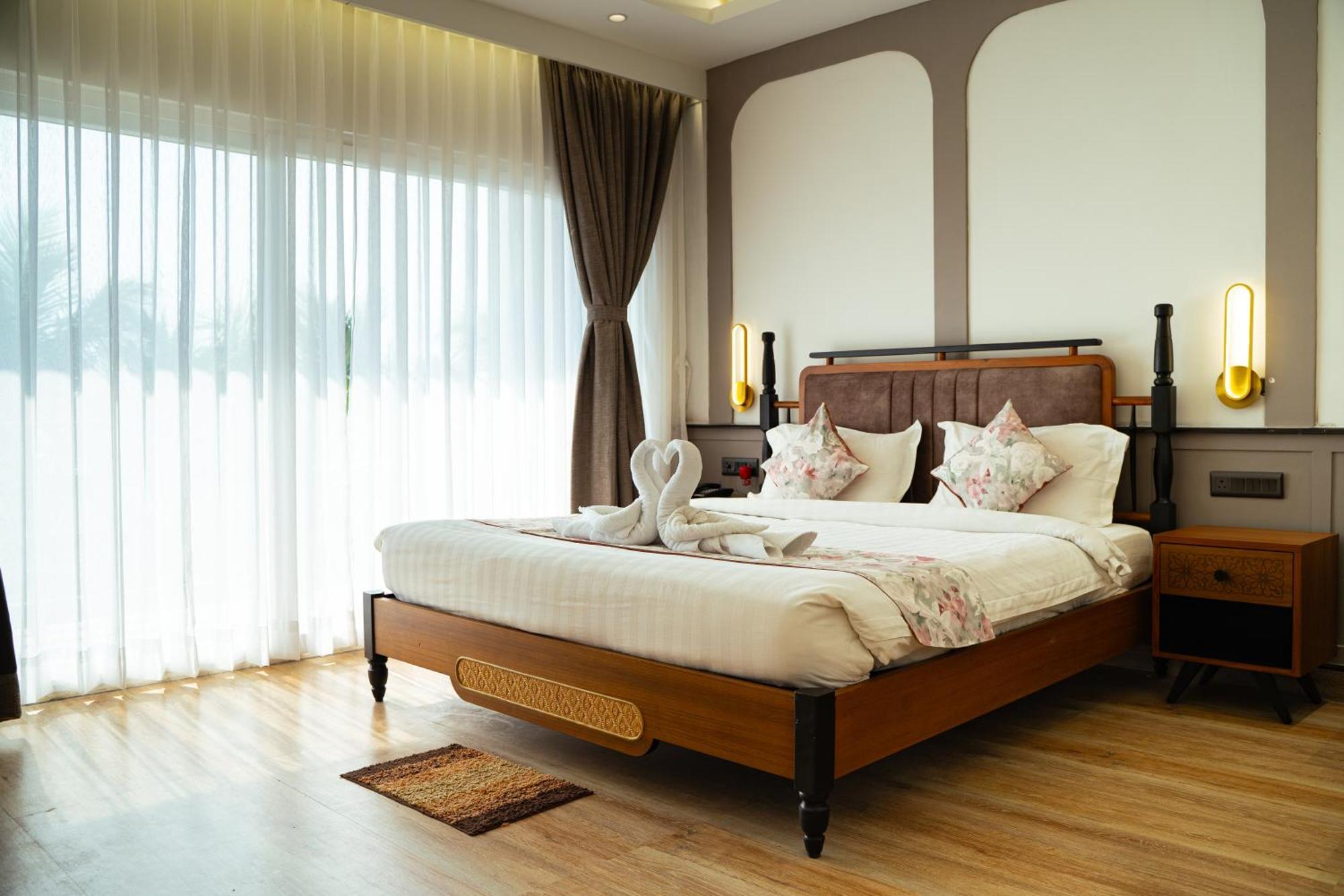 Suit Room,1636017199:JPEG