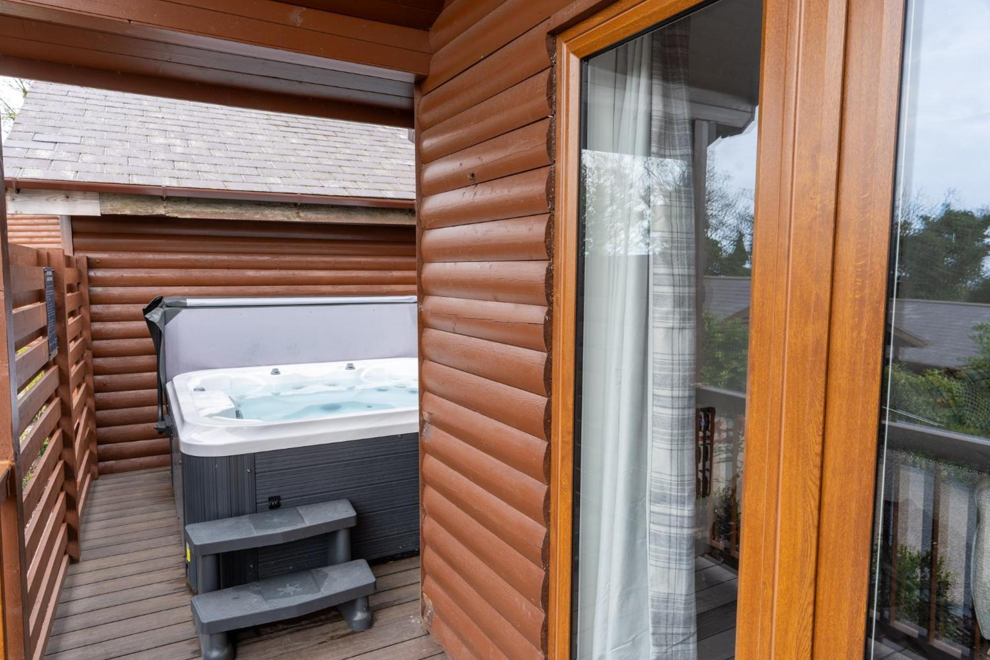 Superior Chalet,1639409775:JPEG