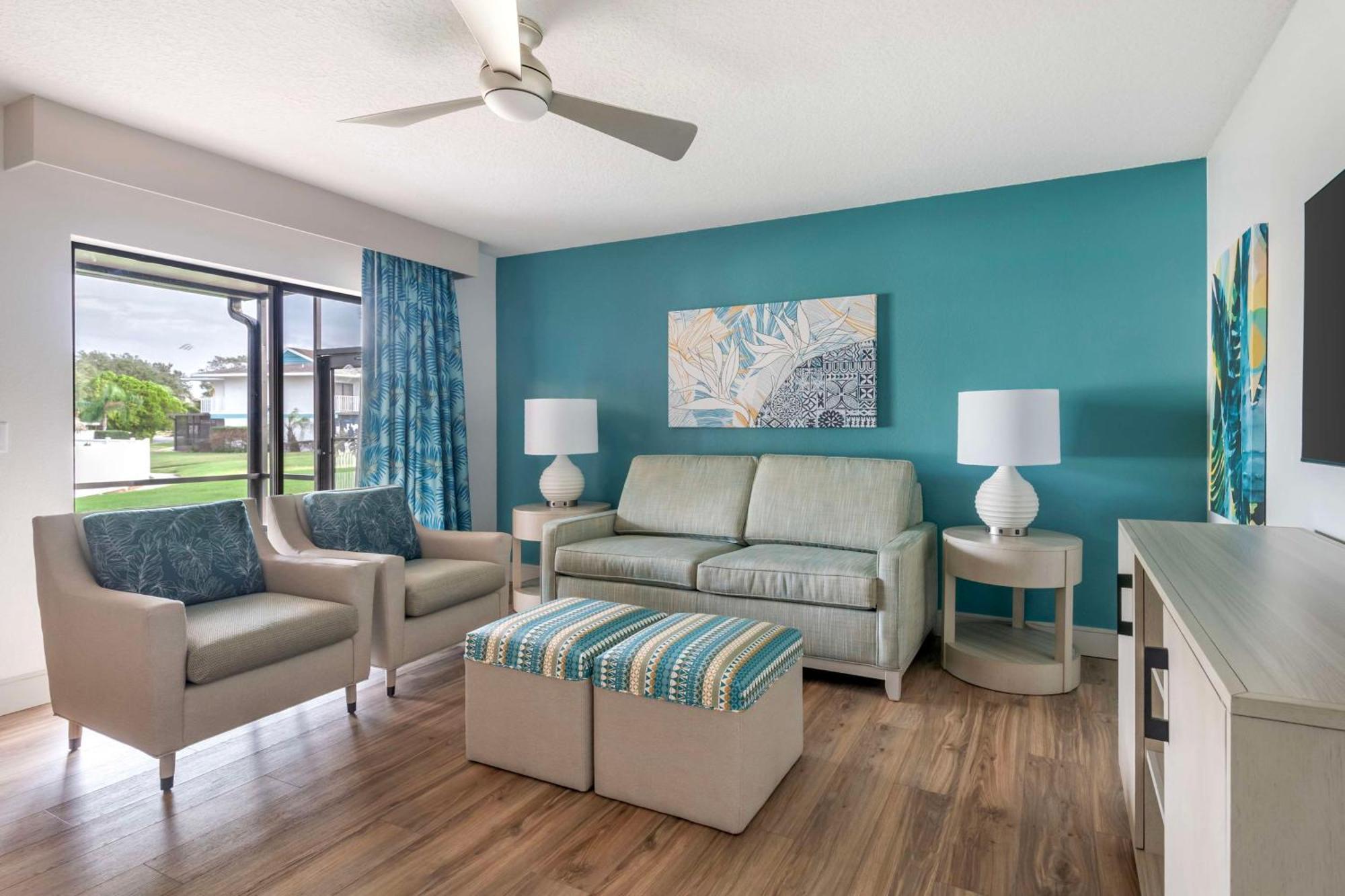 Two-Bedroom Townhouse with One King Bed, Two Twin Beds or One Queen Bed,1641010267:JPEG