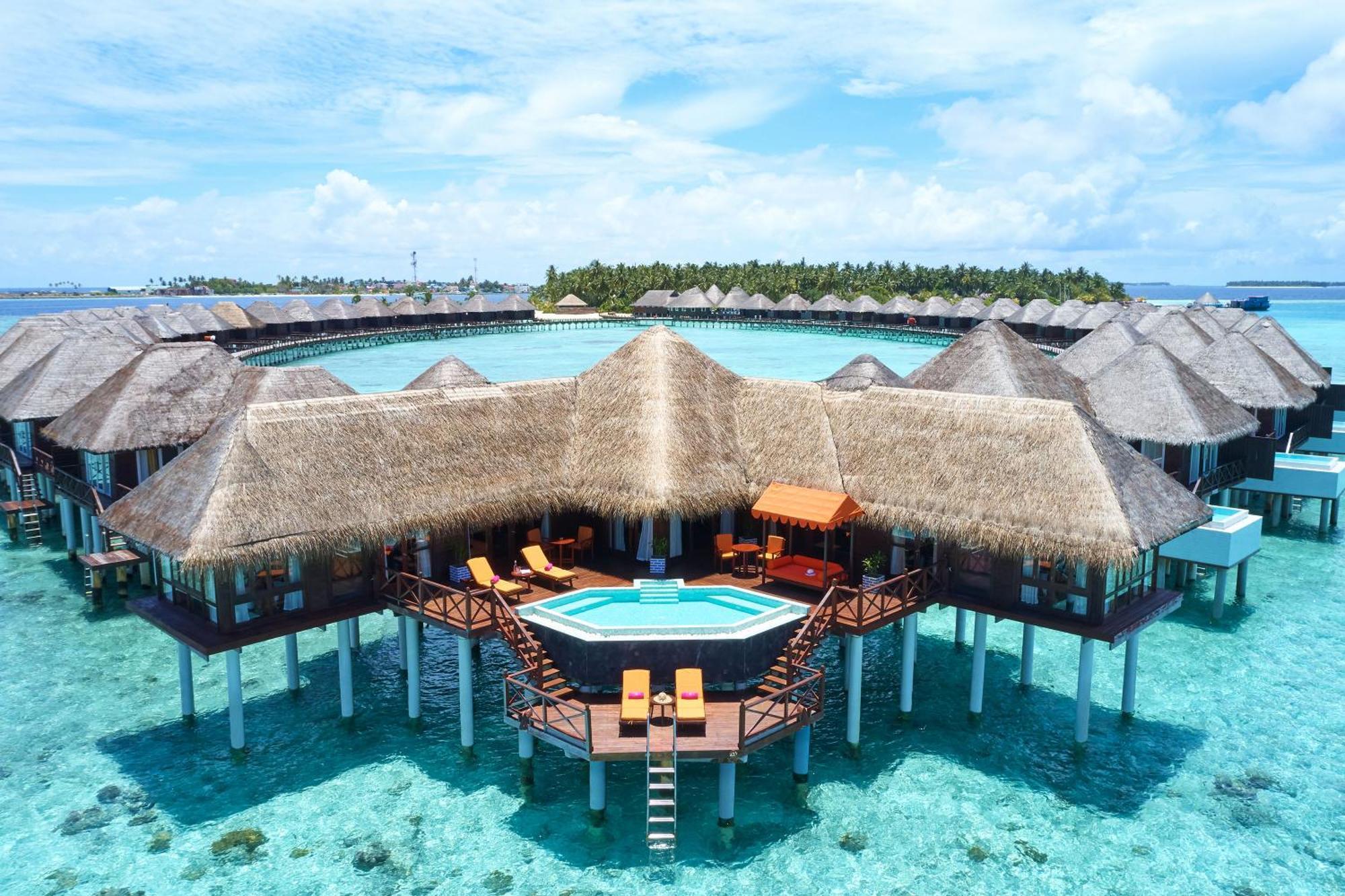 Wasservilla mit 2 Schlafzimmern und Pool (kostenloser Wasserflugzeugtransfer für 2 Personen bei einem Mindestaufenthalt von 7 Nächten – nur bei All-inclusive-Verpflegung)