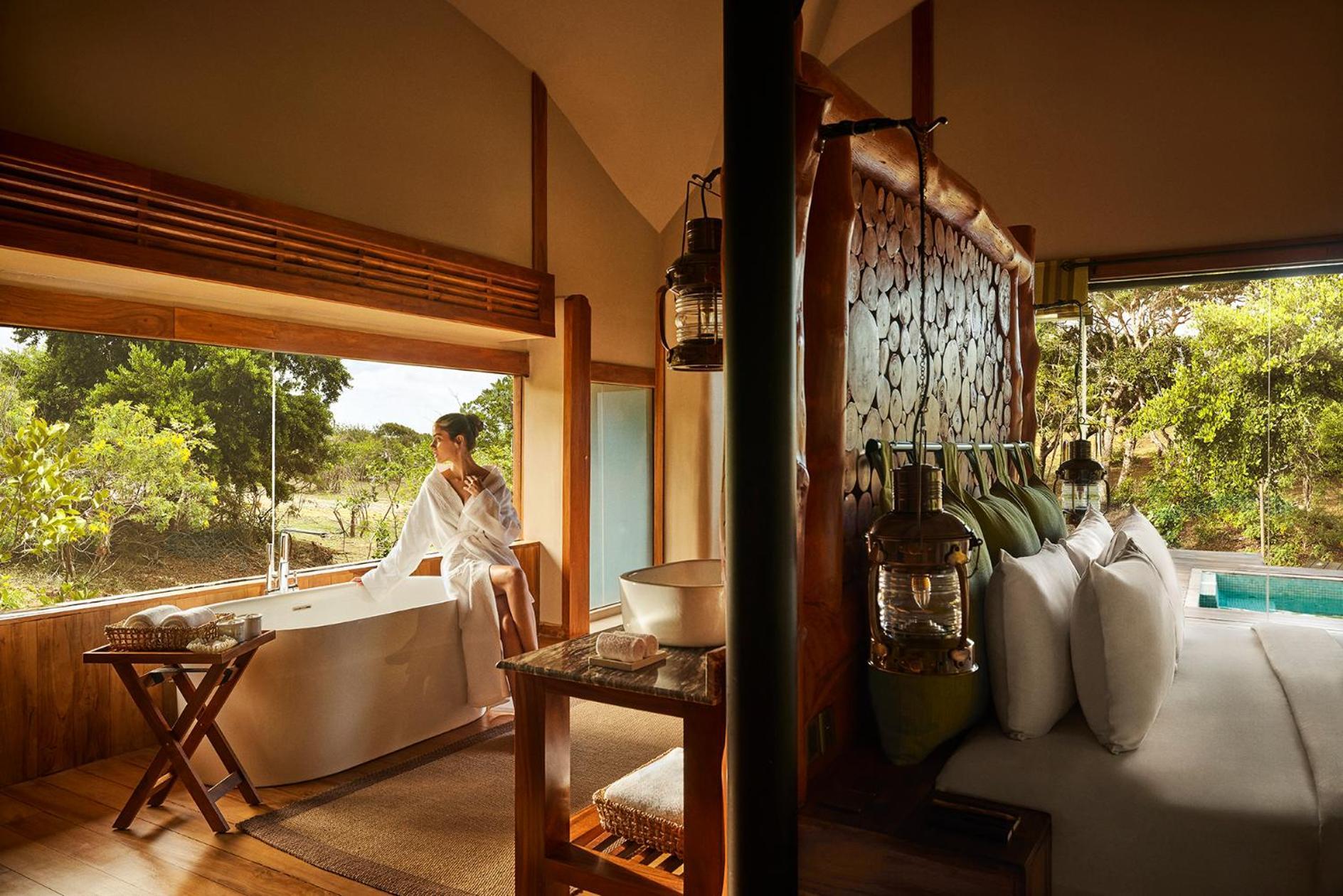 All Inclusive Luxury Cabin Private Plunge Pool & One Game Drive