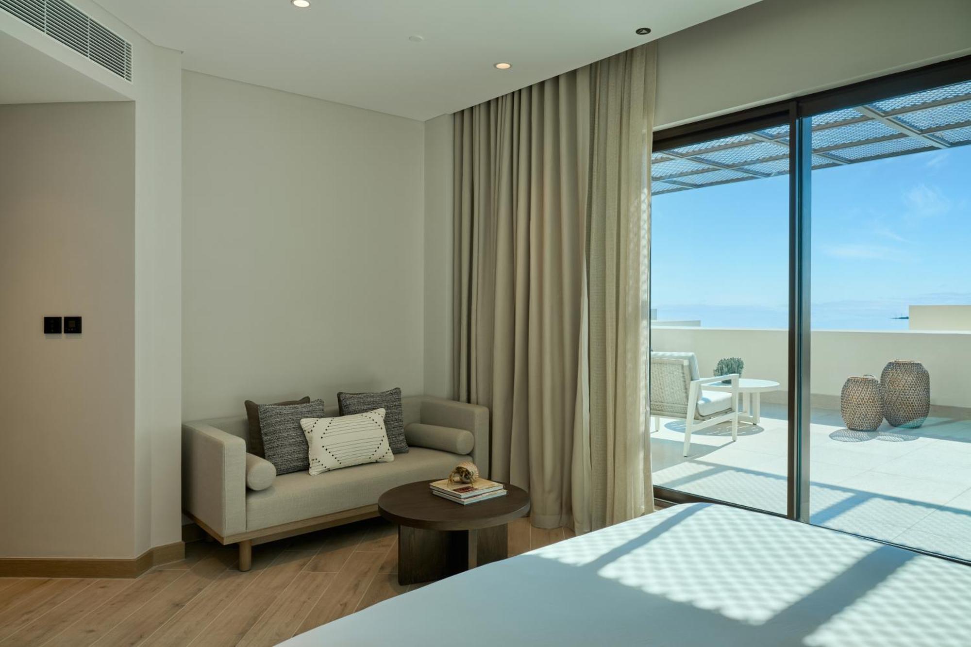 Deluxe Room,1642835873:JPEG