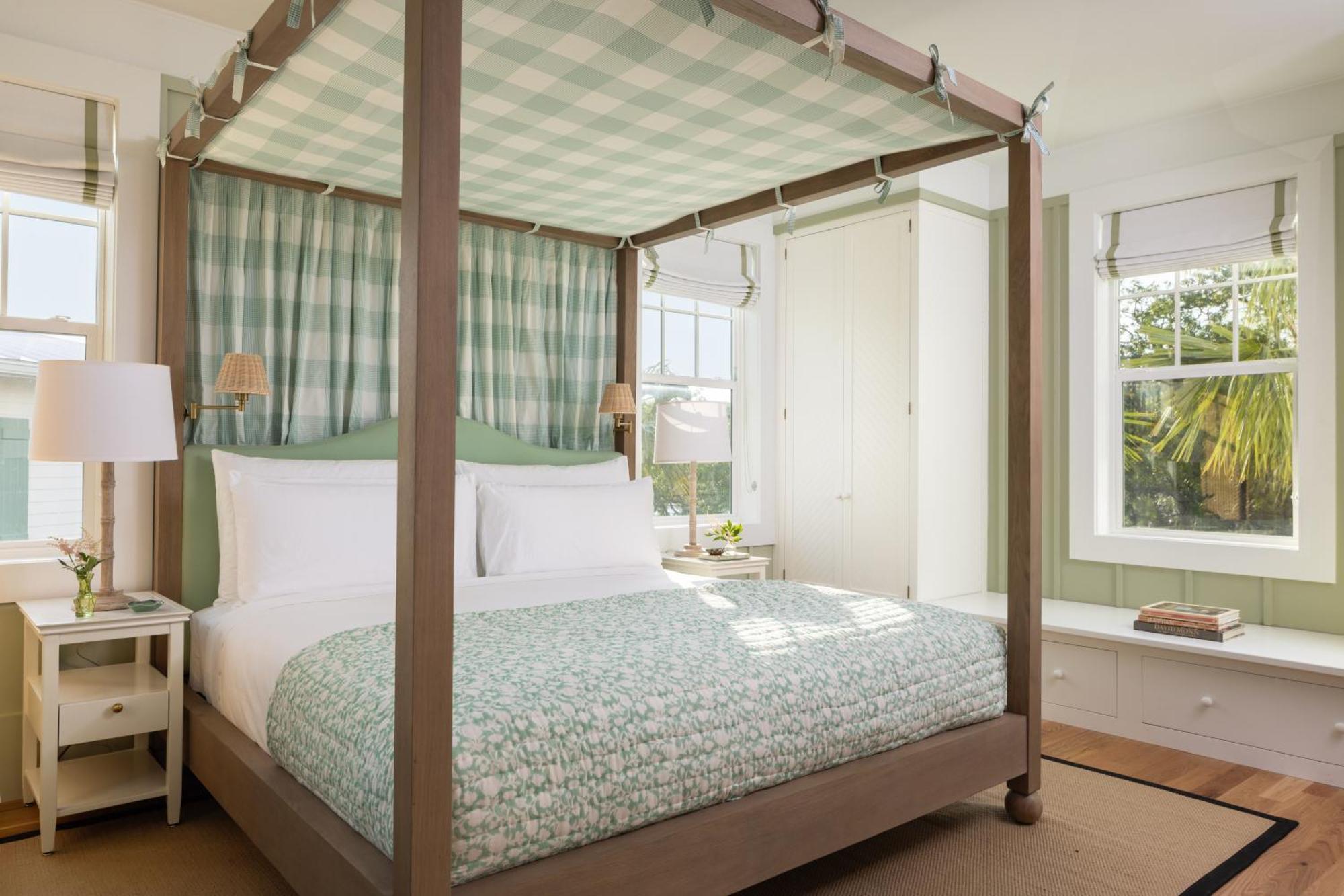 Suite with River View