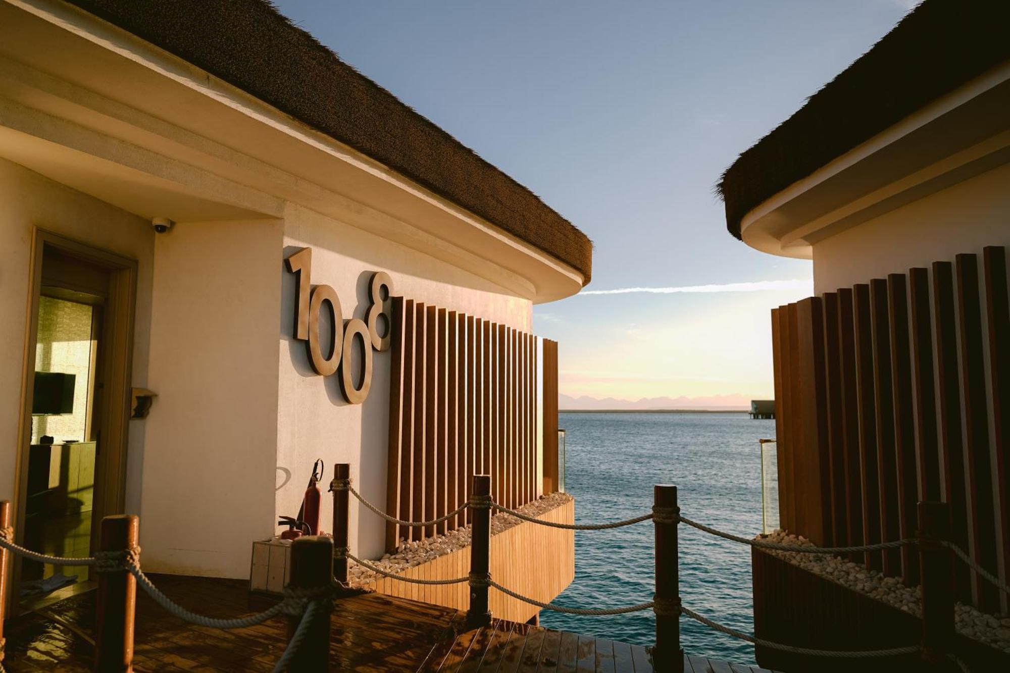 Water Bungalow Suite,1643279449:JPEG