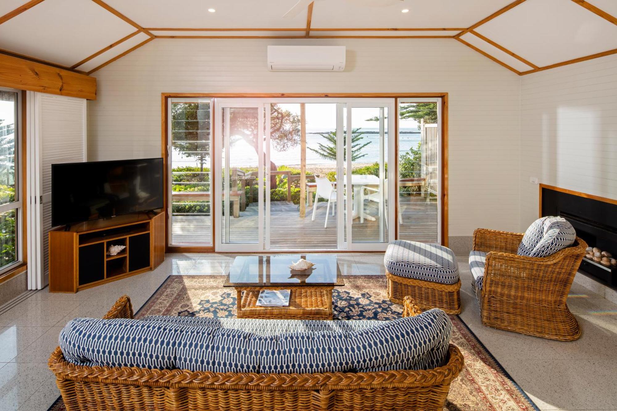 Villa Beach Front,1643766471:JPEG